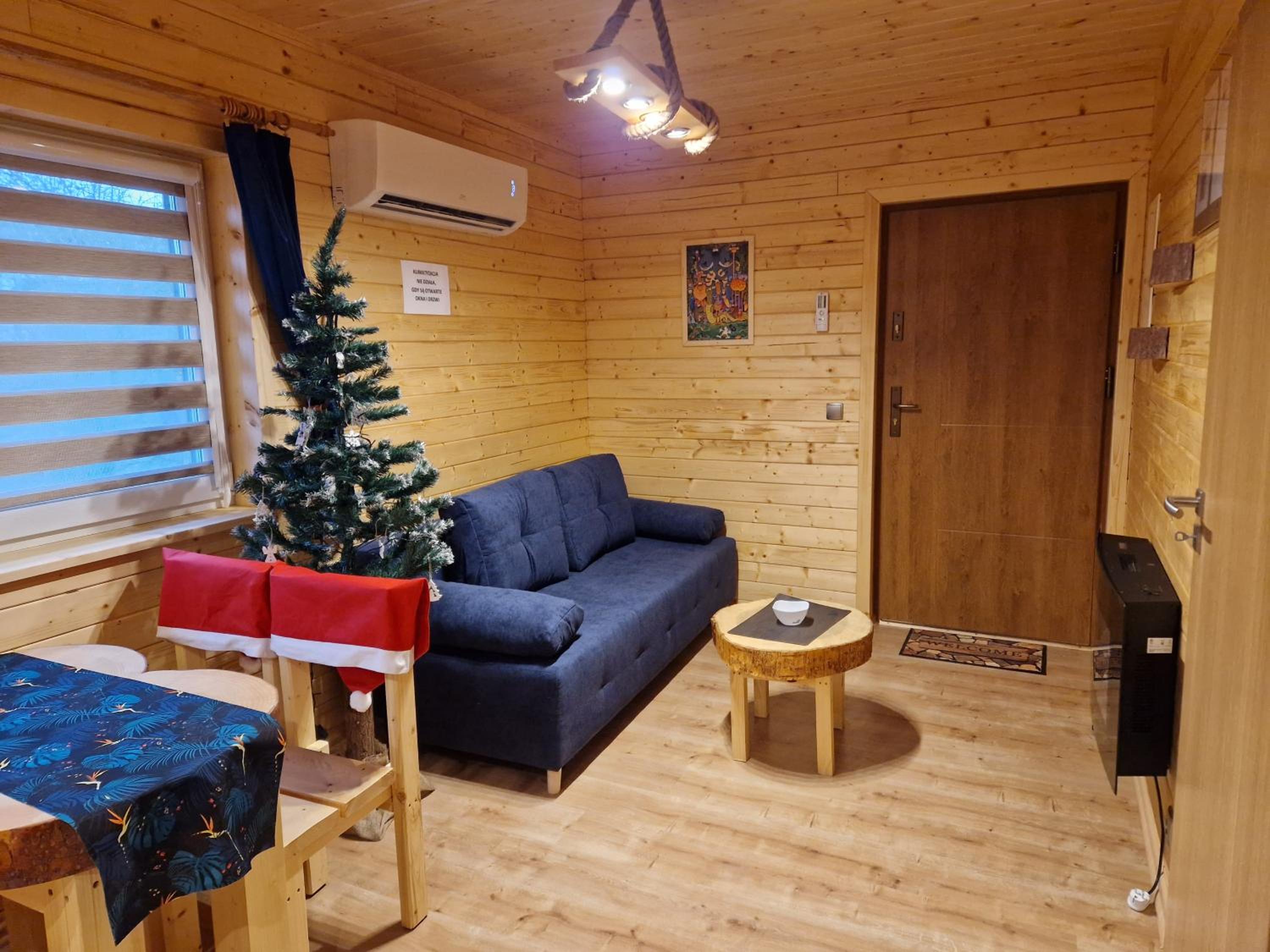 Apartament z Tężnią Solankową, Sauną, Kominkiem LED nad Jeziorem Żywieckim
