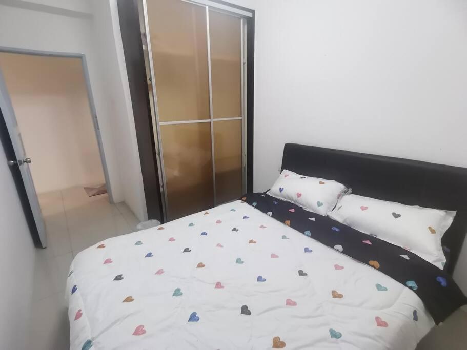 Ipoh Town Apartment 8pax by Cozy