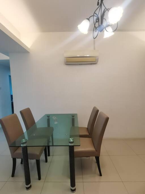 Ipoh Town Apartment 8pax by Cozy