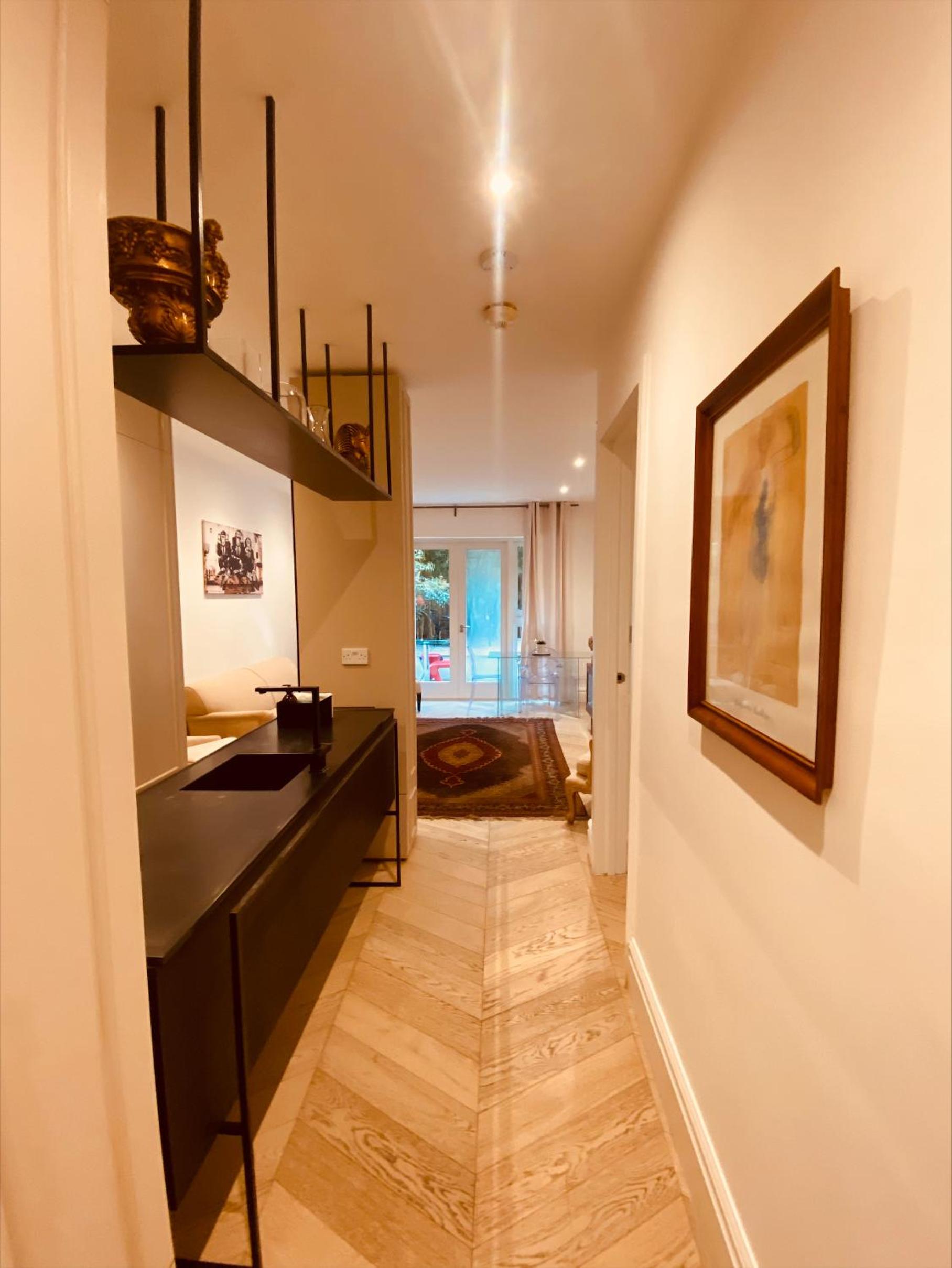 Luxury 2 Double Bedroom Flat - Kensington London
