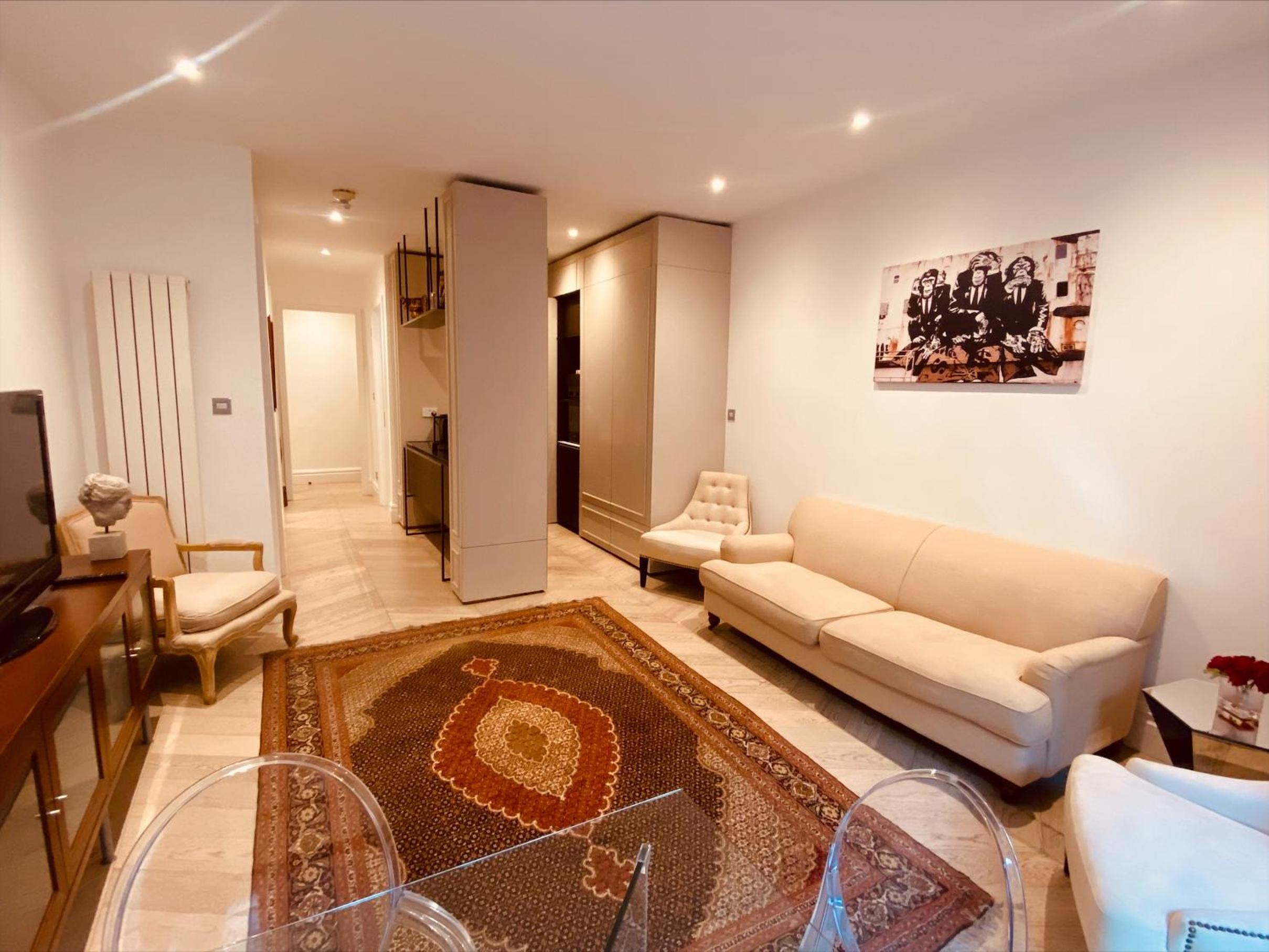 Luxury 2 Double Bedroom Flat - Kensington London