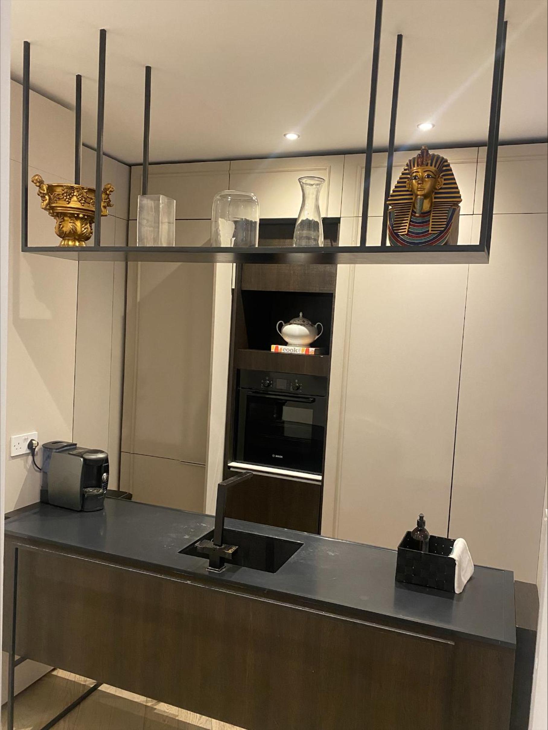 Luxury 2 Double Bedroom Flat - Kensington London