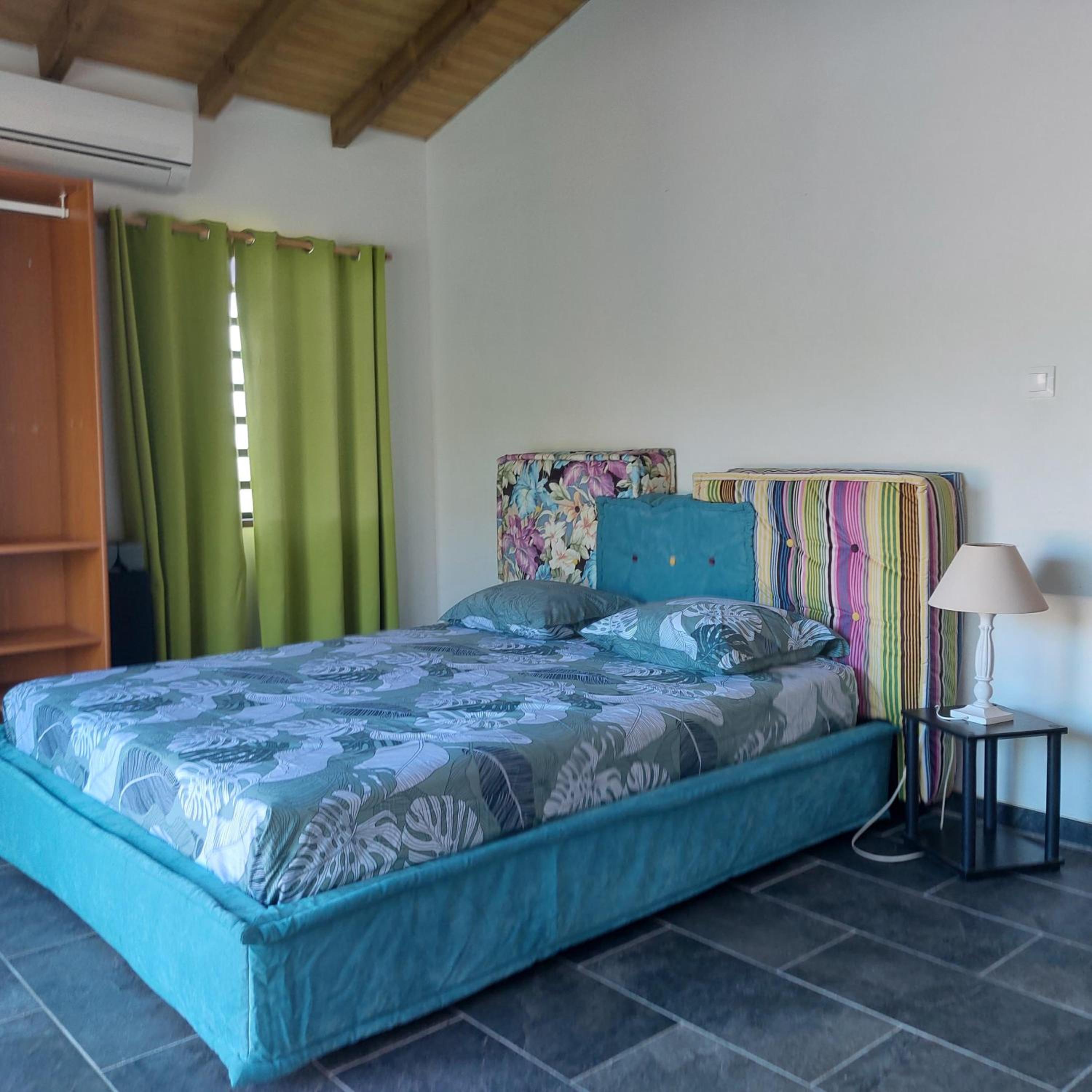 VILLA DES ROCHERS