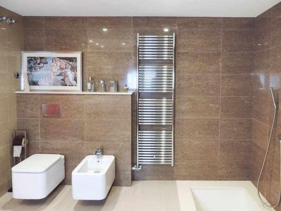 Casa La Vinya Alto Standing view 5