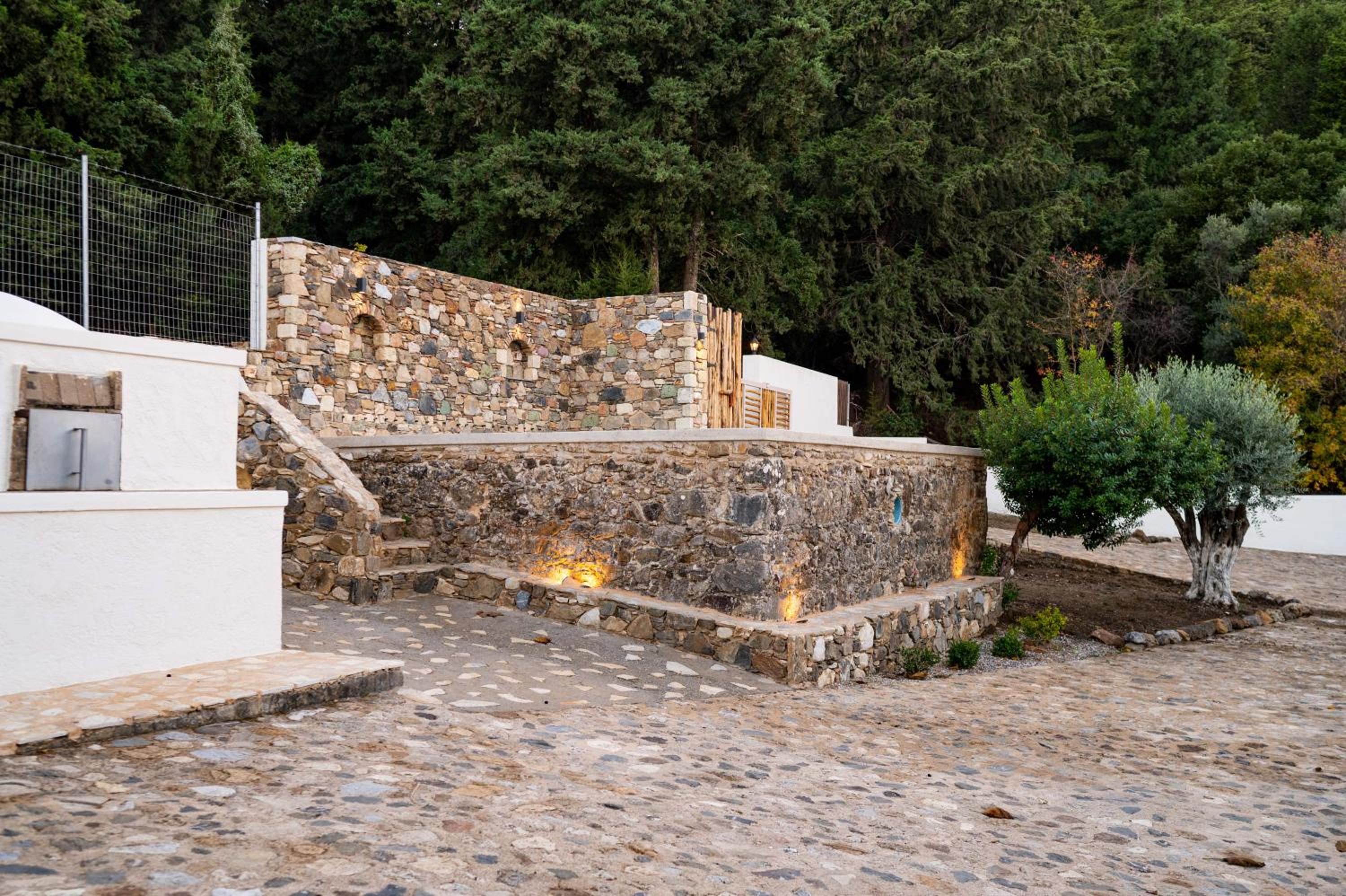 Chaihoutes stone villa into Olive farm in Zia