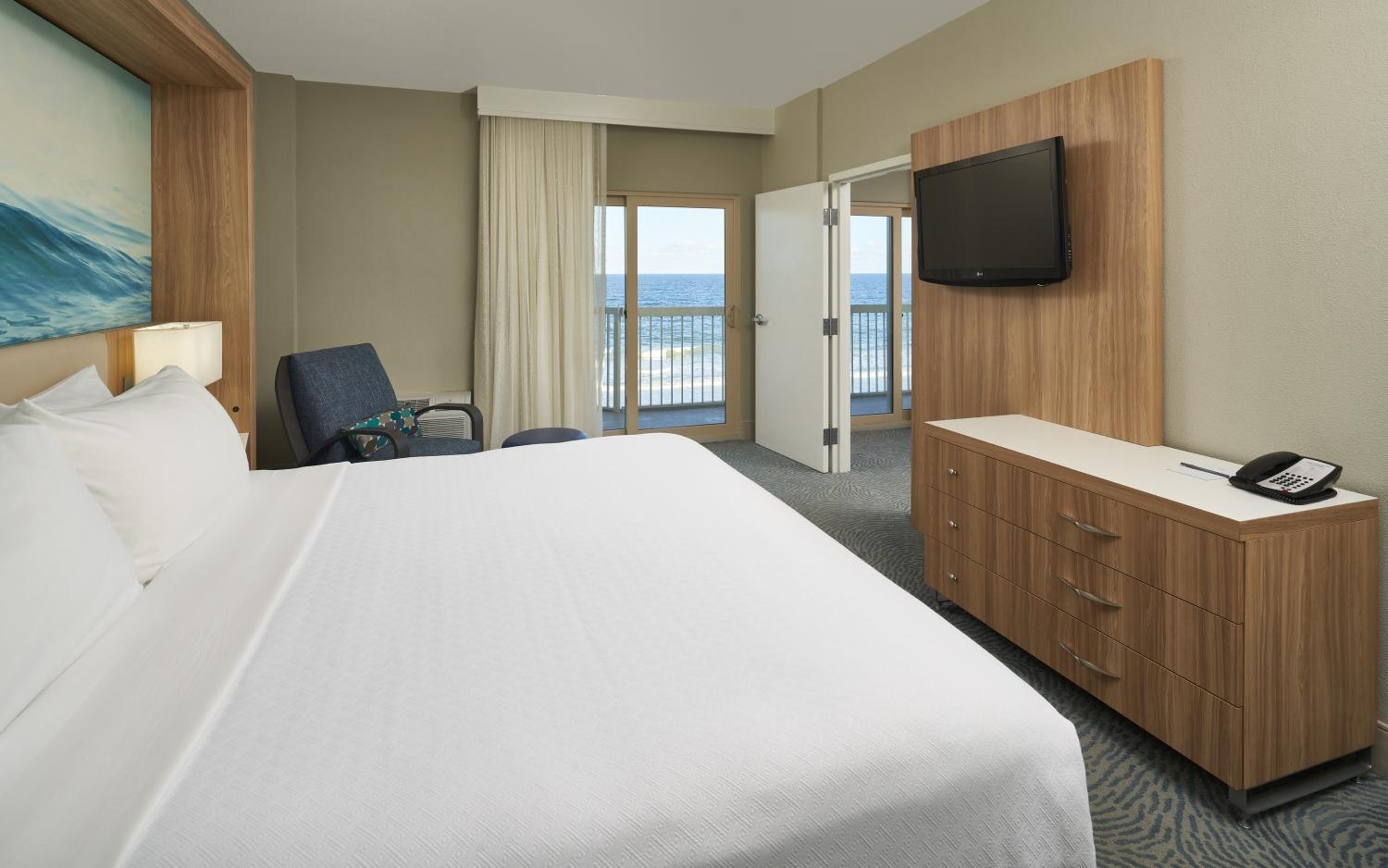 Crowne Plaza Melbourne-Oceanfront by IHG