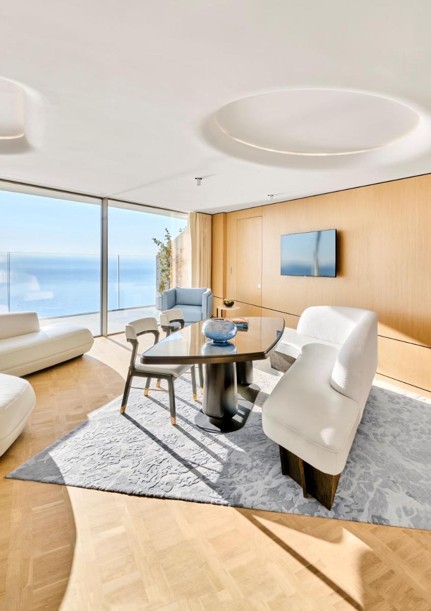 The Maybourne Riviera, Maybourne 61