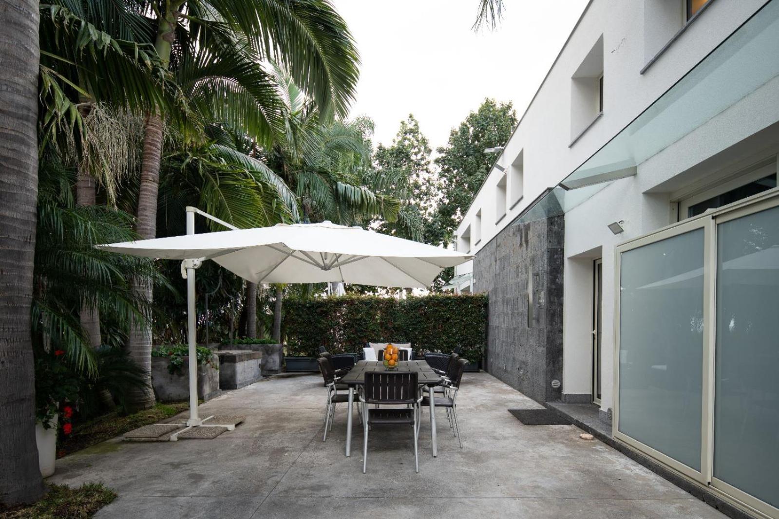 Villa Carlino House