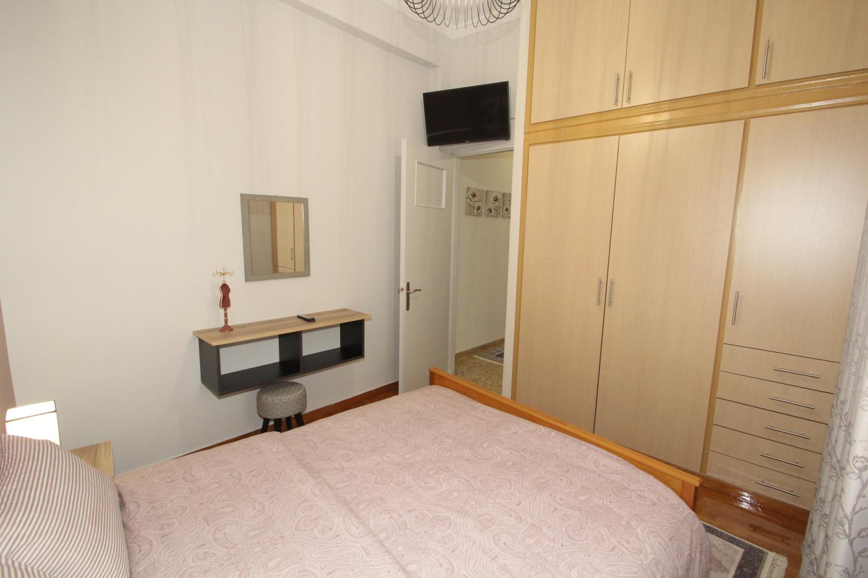 Bratis House Athens