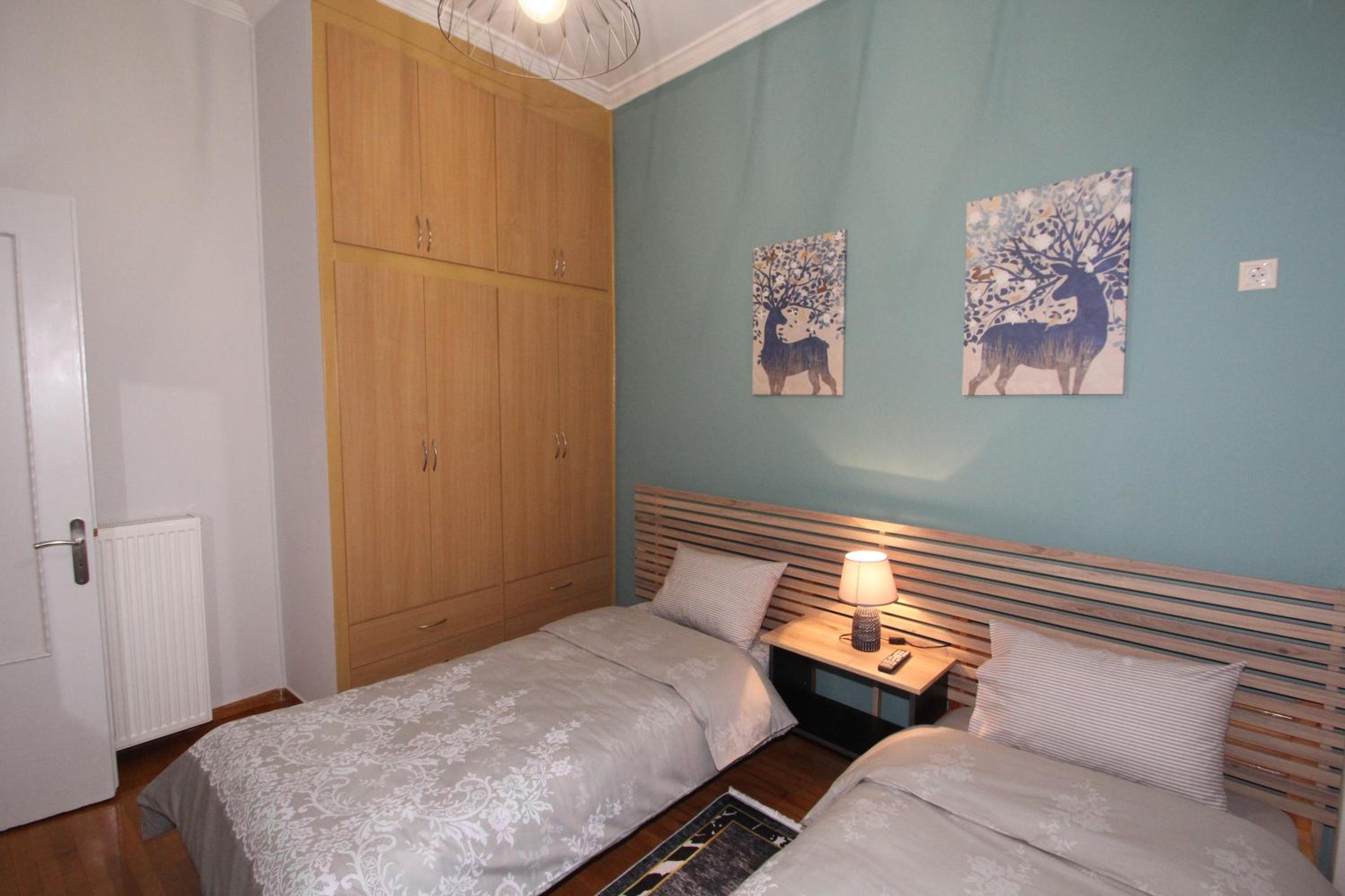 Bratis House Athens