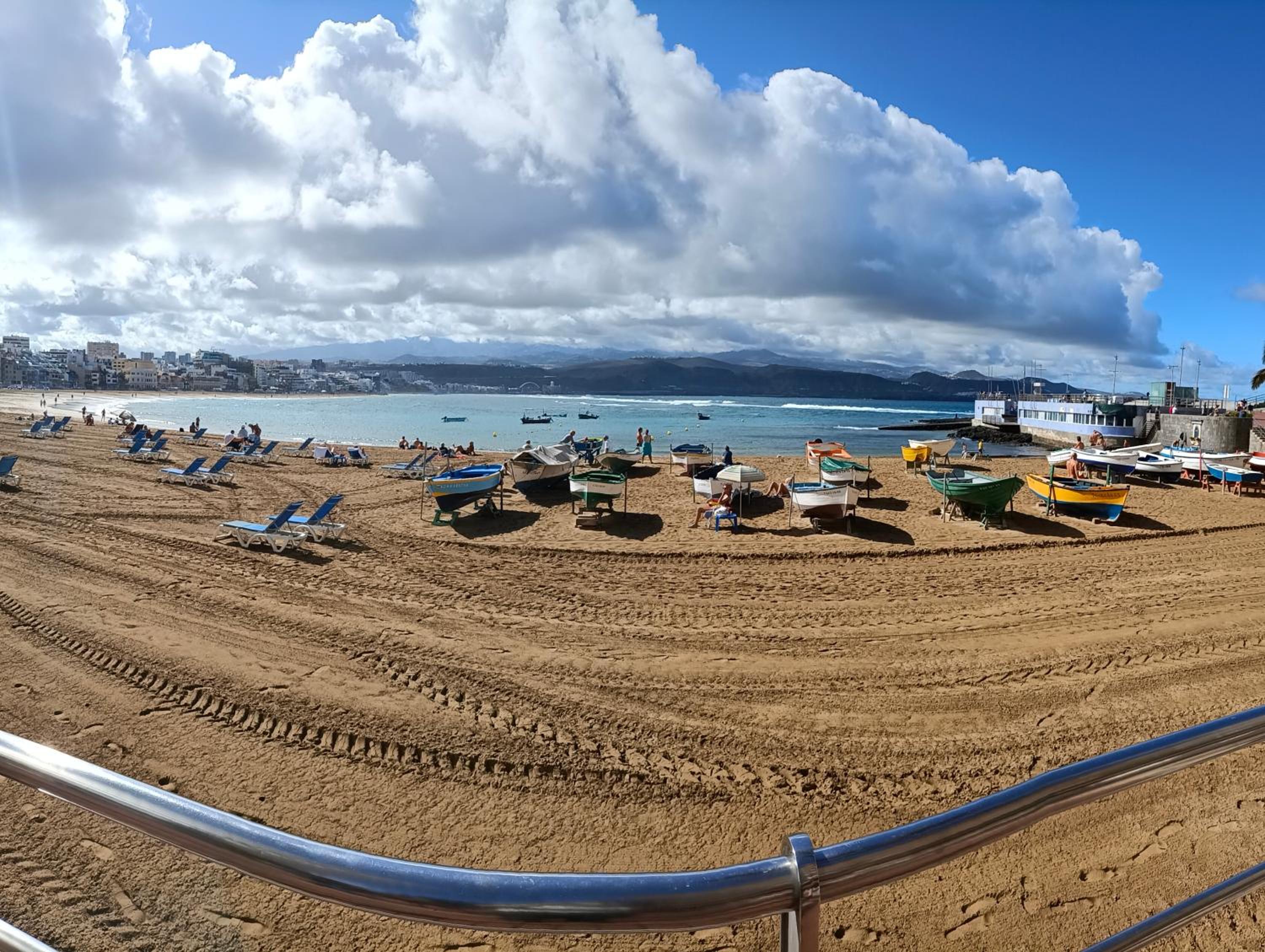 Las Canteras La Naval Beach