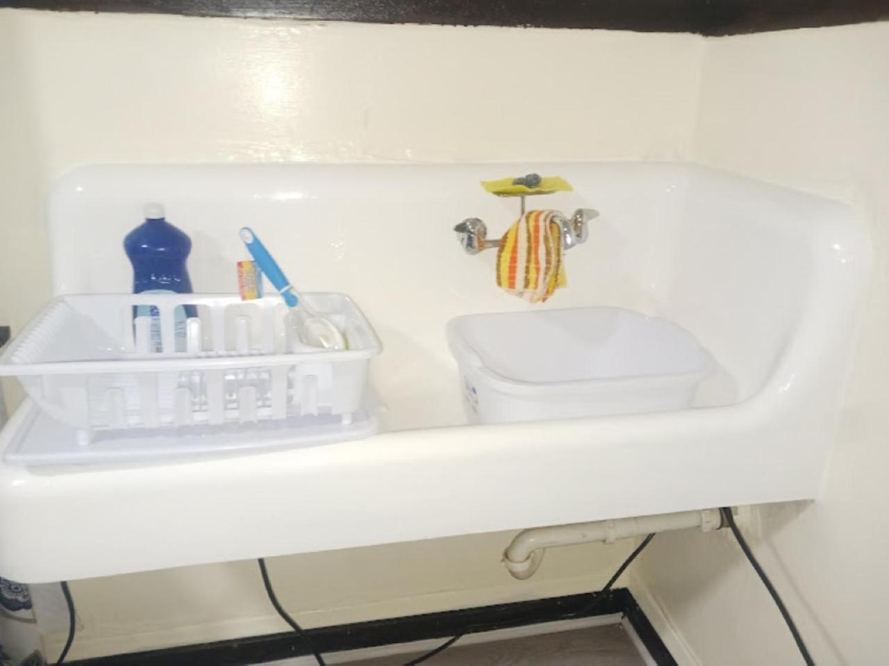 Chicago Vacations - South Chicago Community Immersion in 2 Bedroom Apartment - Property Image 25