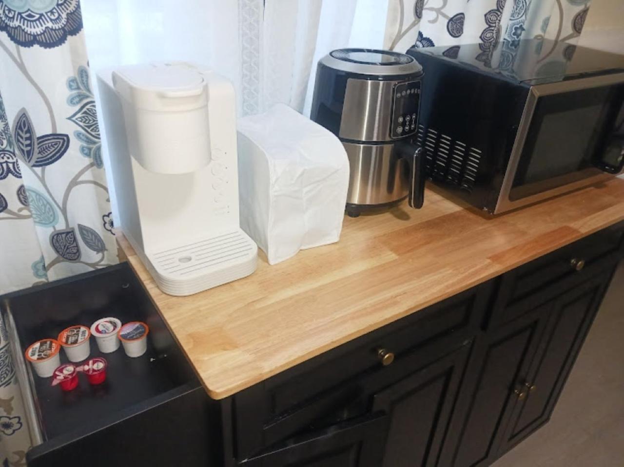 Chicago Vacations - South Chicago Community Immersion in 2 Bedroom Apartment - Property Image 19