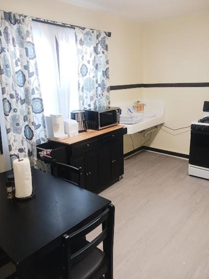 Chicago Vacations - South Chicago Community Immersion in 2 Bedroom Apartment - Property Image 20