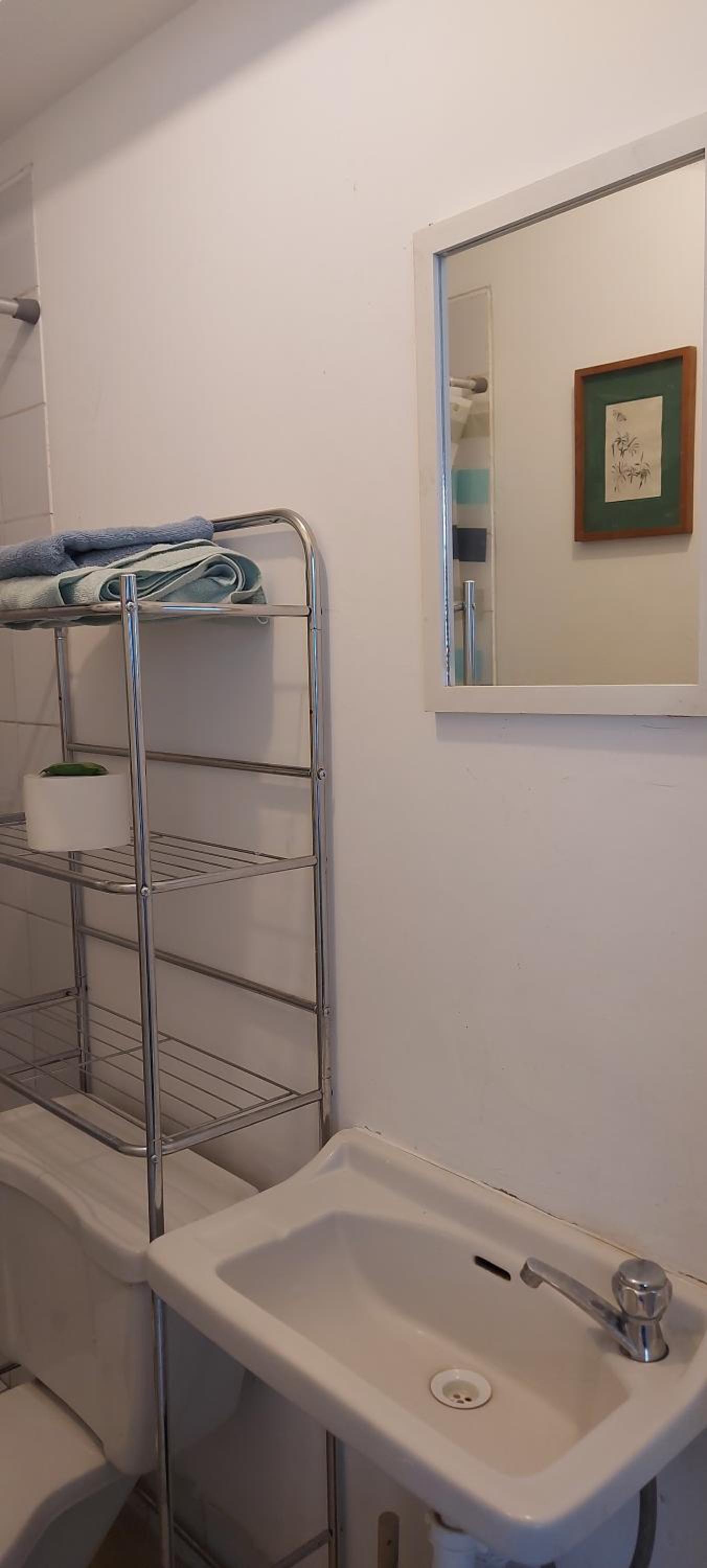 Private Cozy room with batroom in Miraflores view 5
