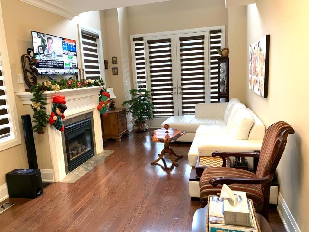 Luxury Home - Upper Toronto Beaches