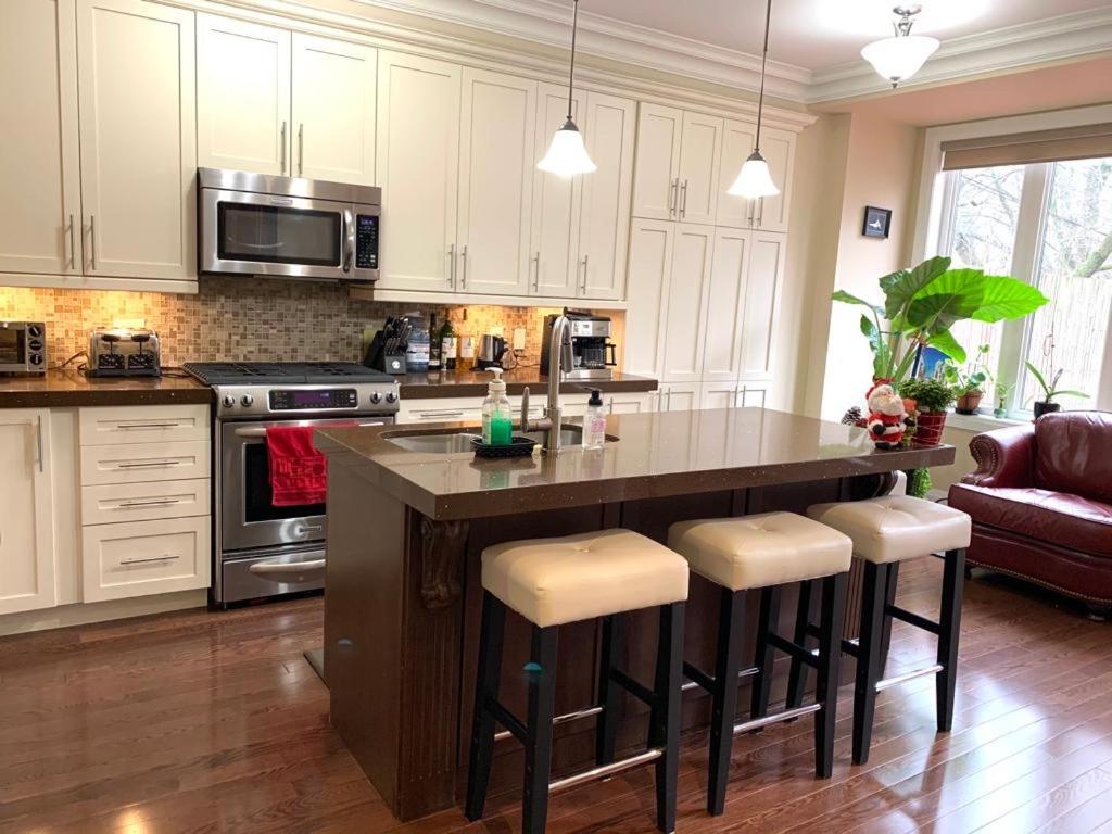 Luxury Home - Upper Toronto Beaches