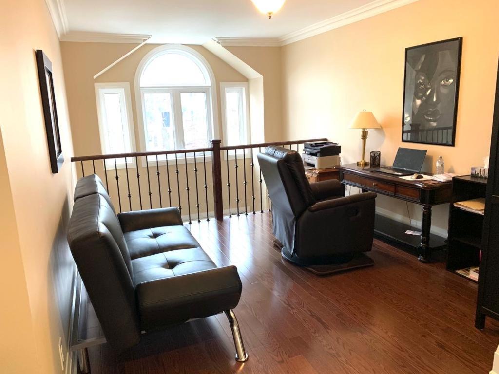 Luxury Home - Upper Toronto Beaches