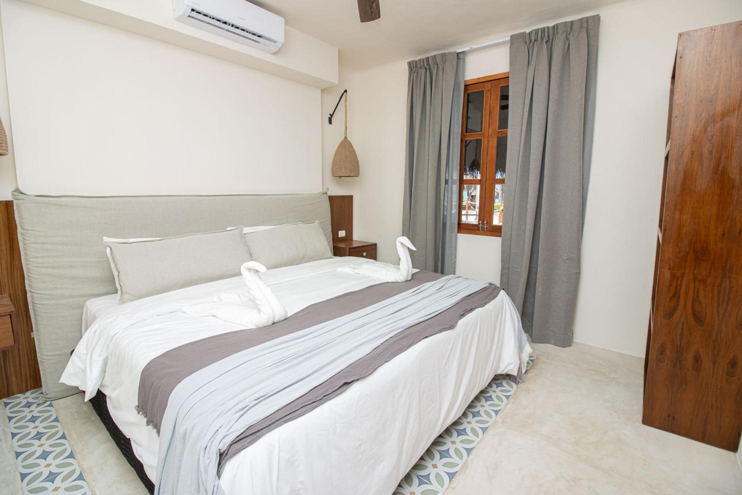 Amaite Beach Hotel - Property Image 40
