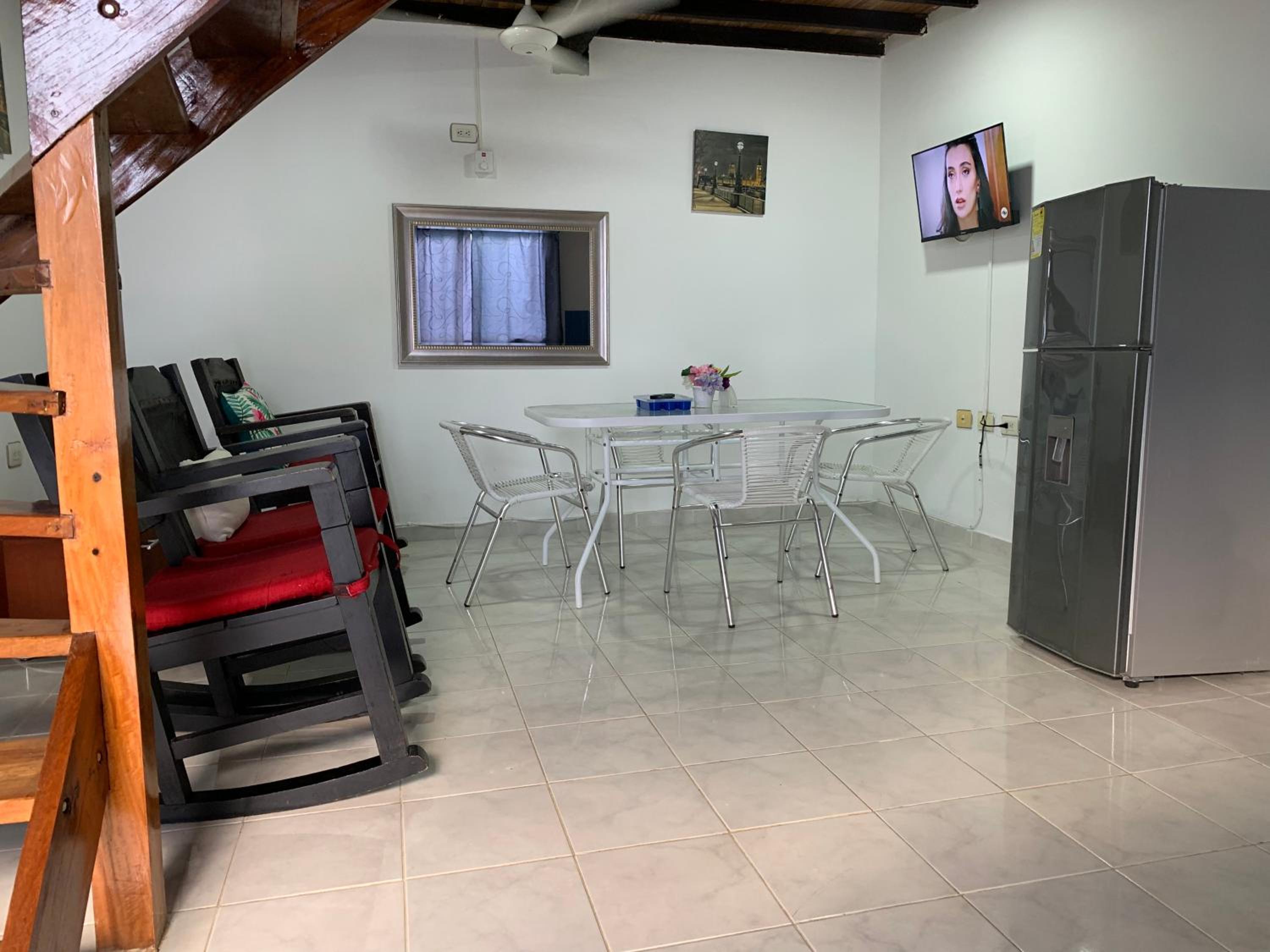 Apartamento Amoblado con Ventilador