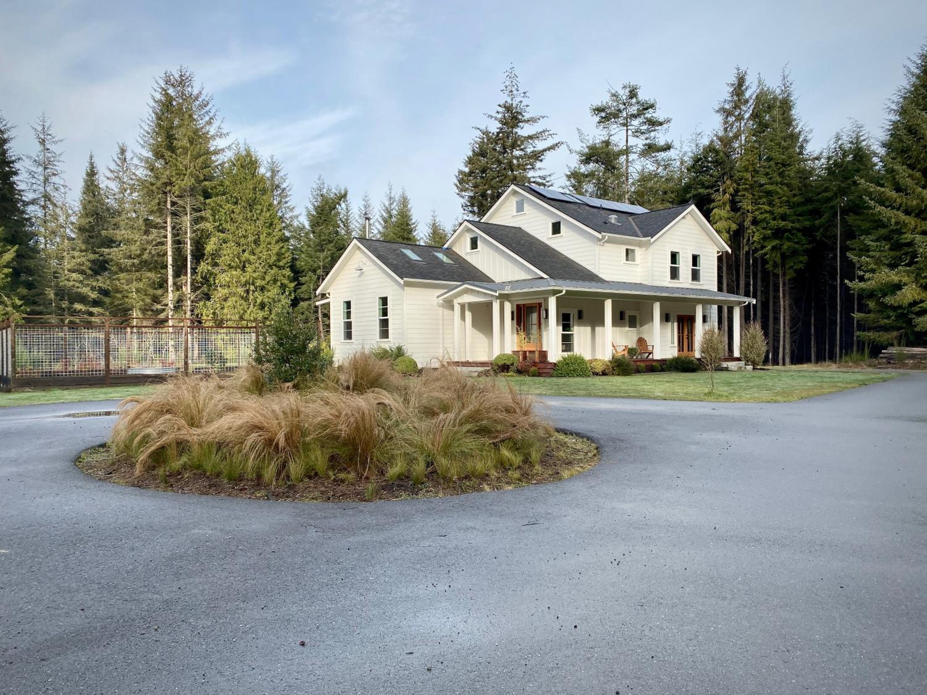 Modern Farmhouse Wooded Hide Away view 3