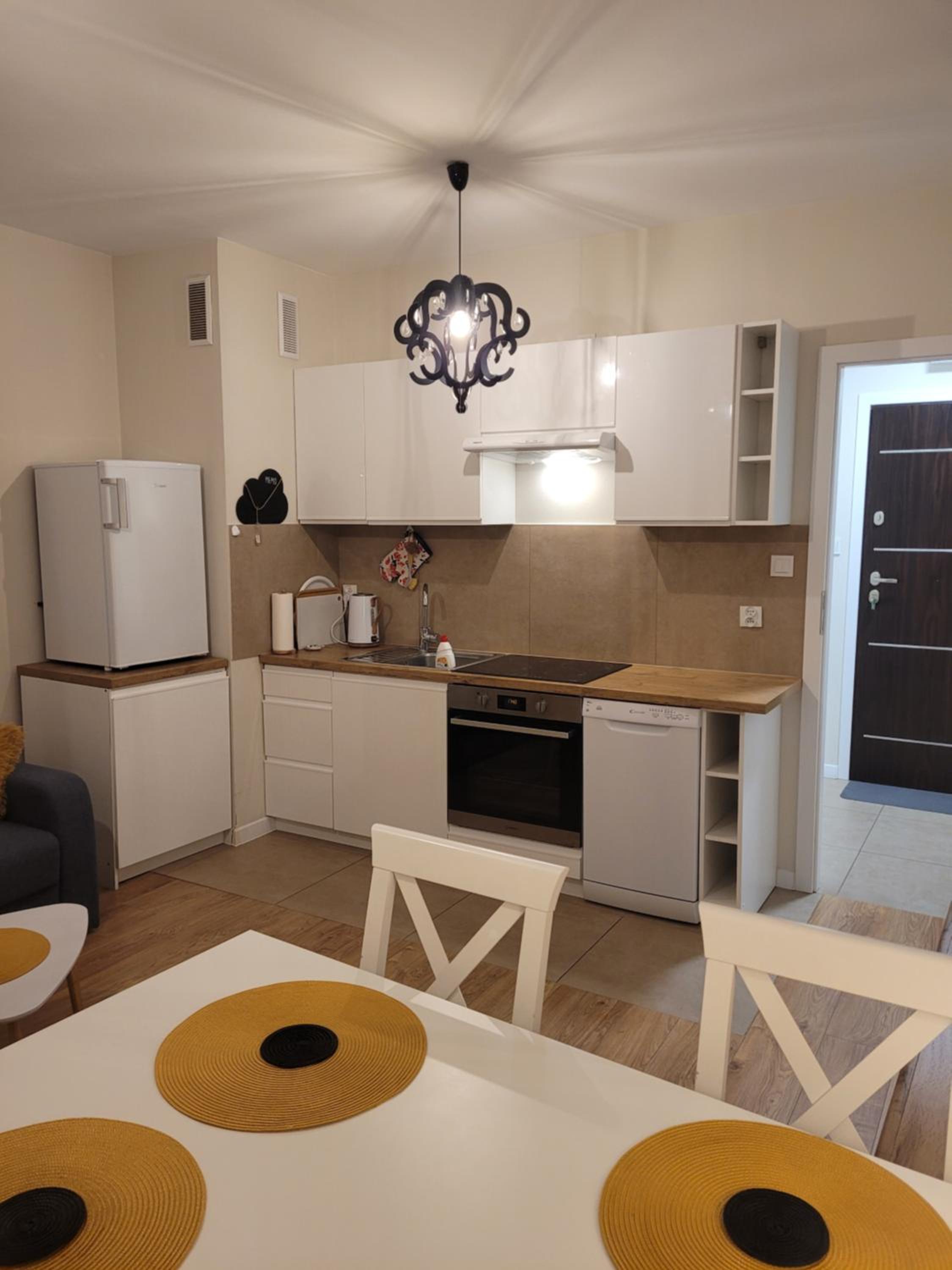 APARTAMENT-SADOWA view 2