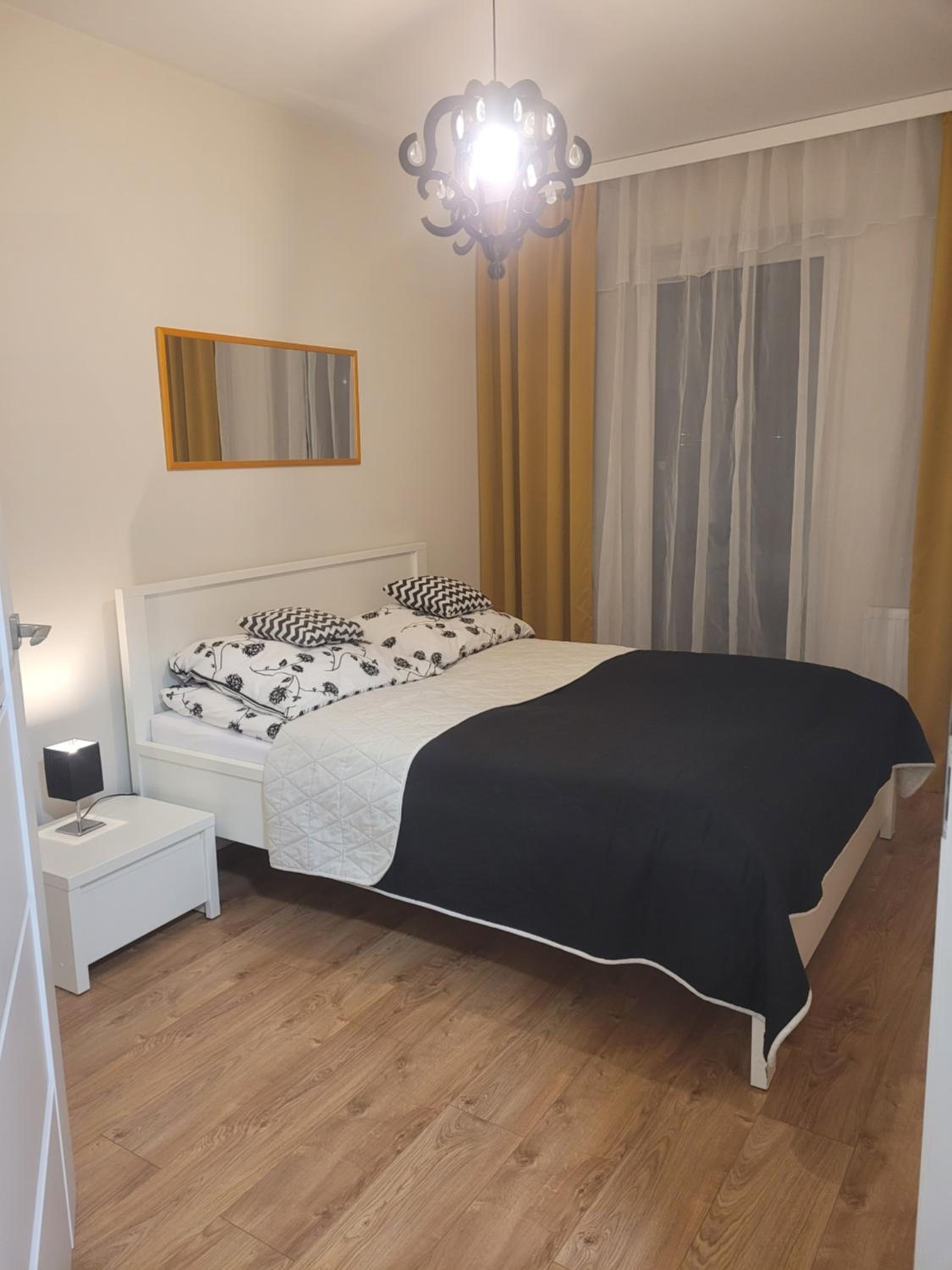 APARTAMENT-SADOWA view 3