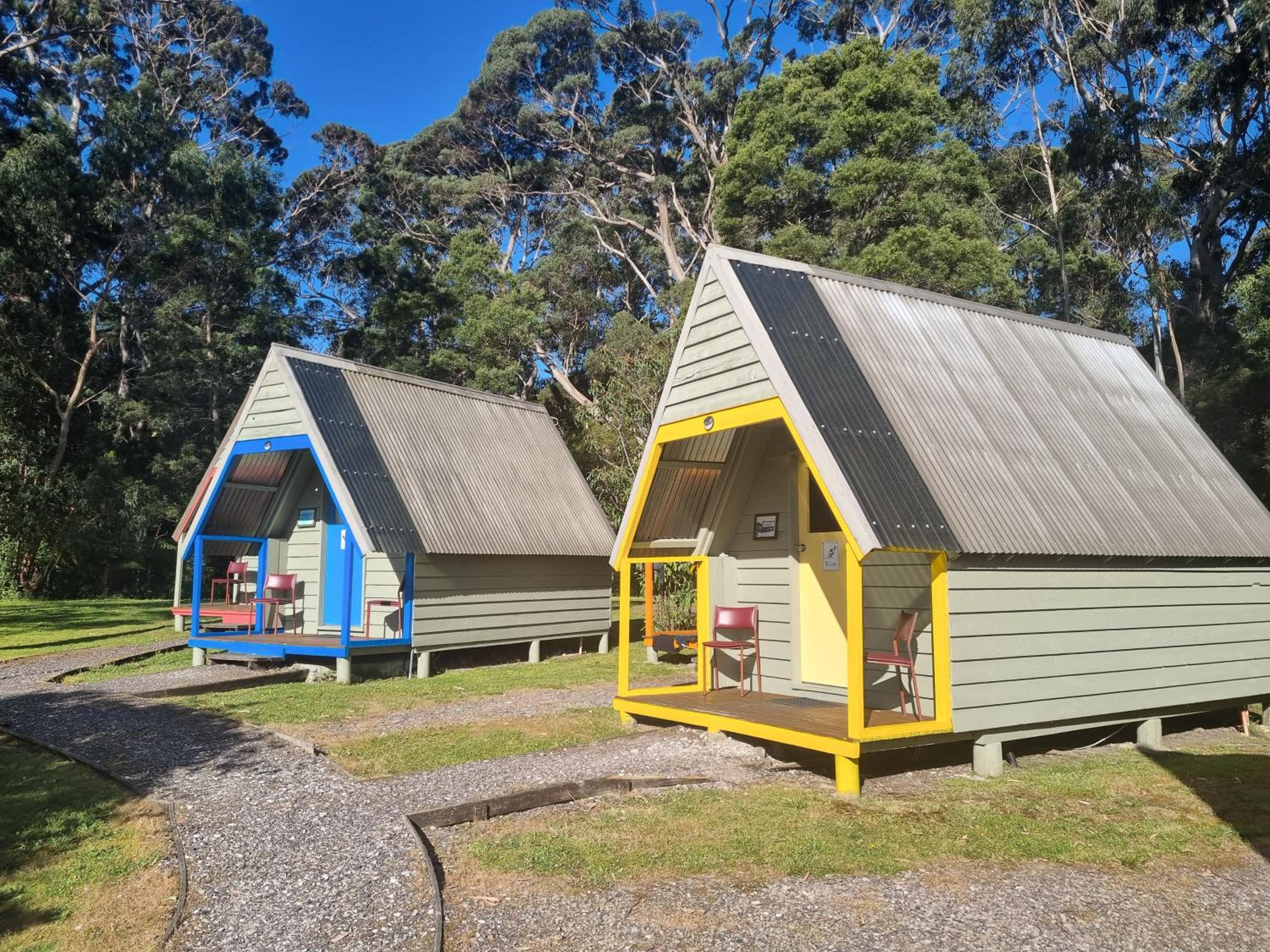 Strahan Backpackers view 4