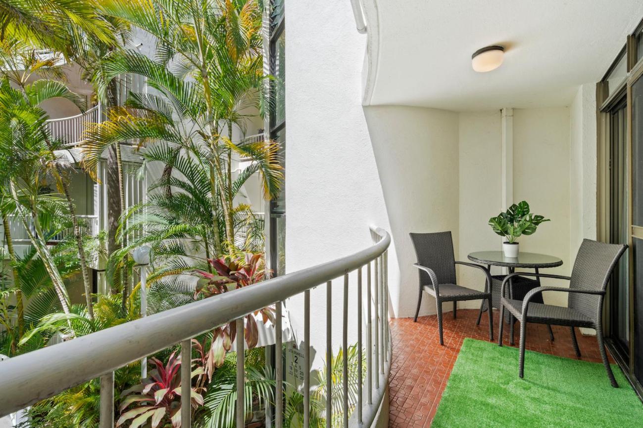 Coco Bella Dream in Surfers Paradise