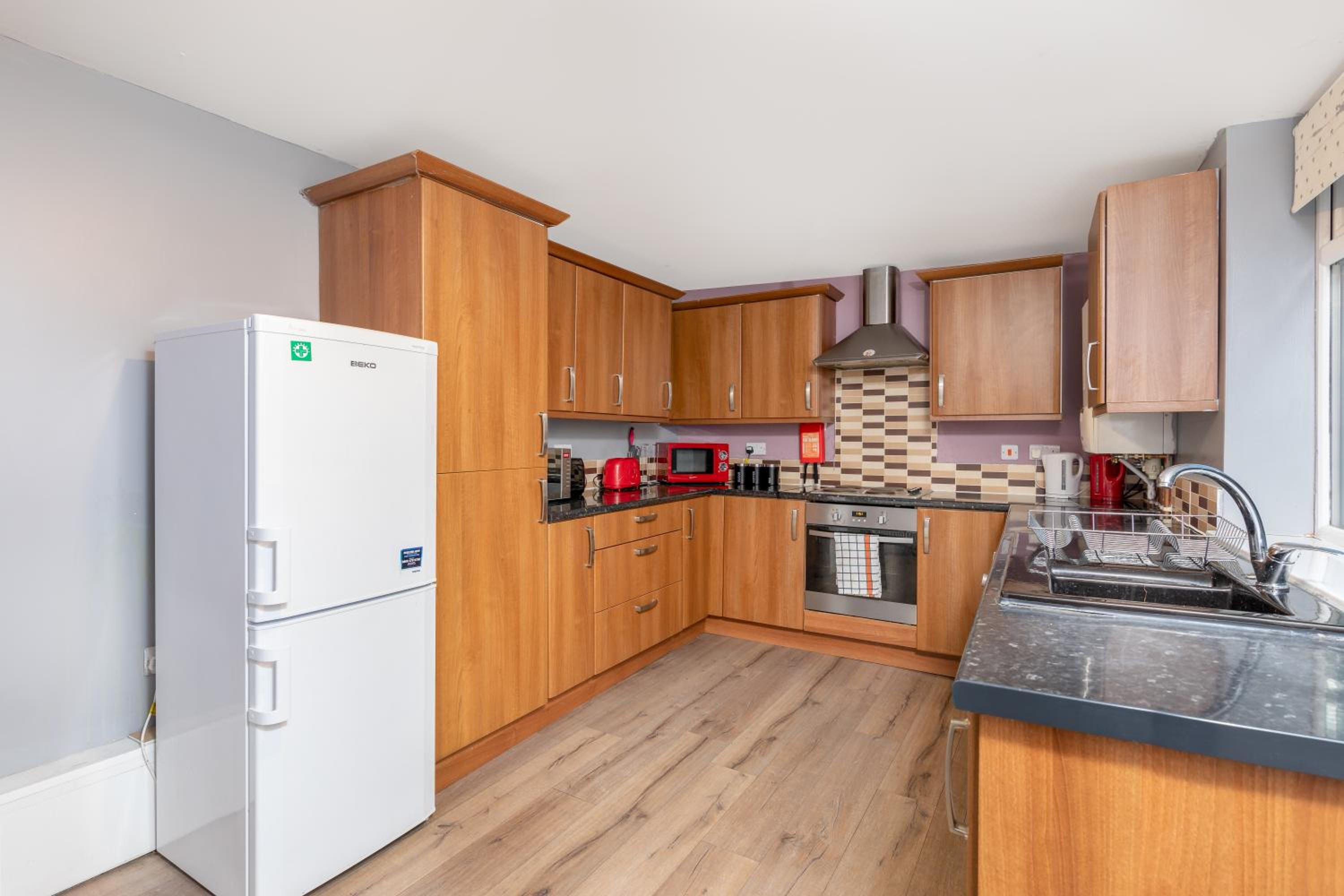 City Centre Large Luxury Rooms Free Parking view 3
