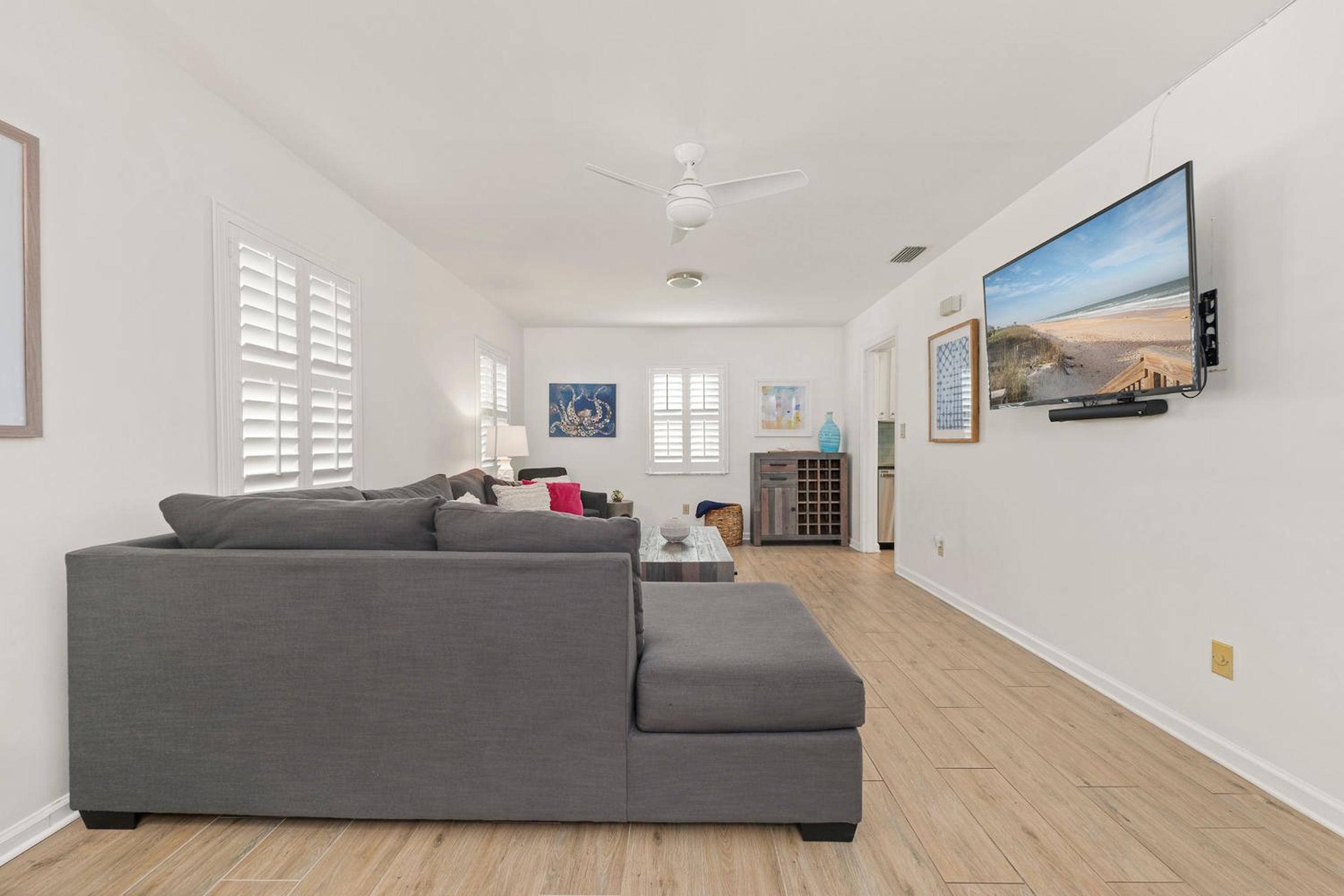 Seaside Bungalow view 4