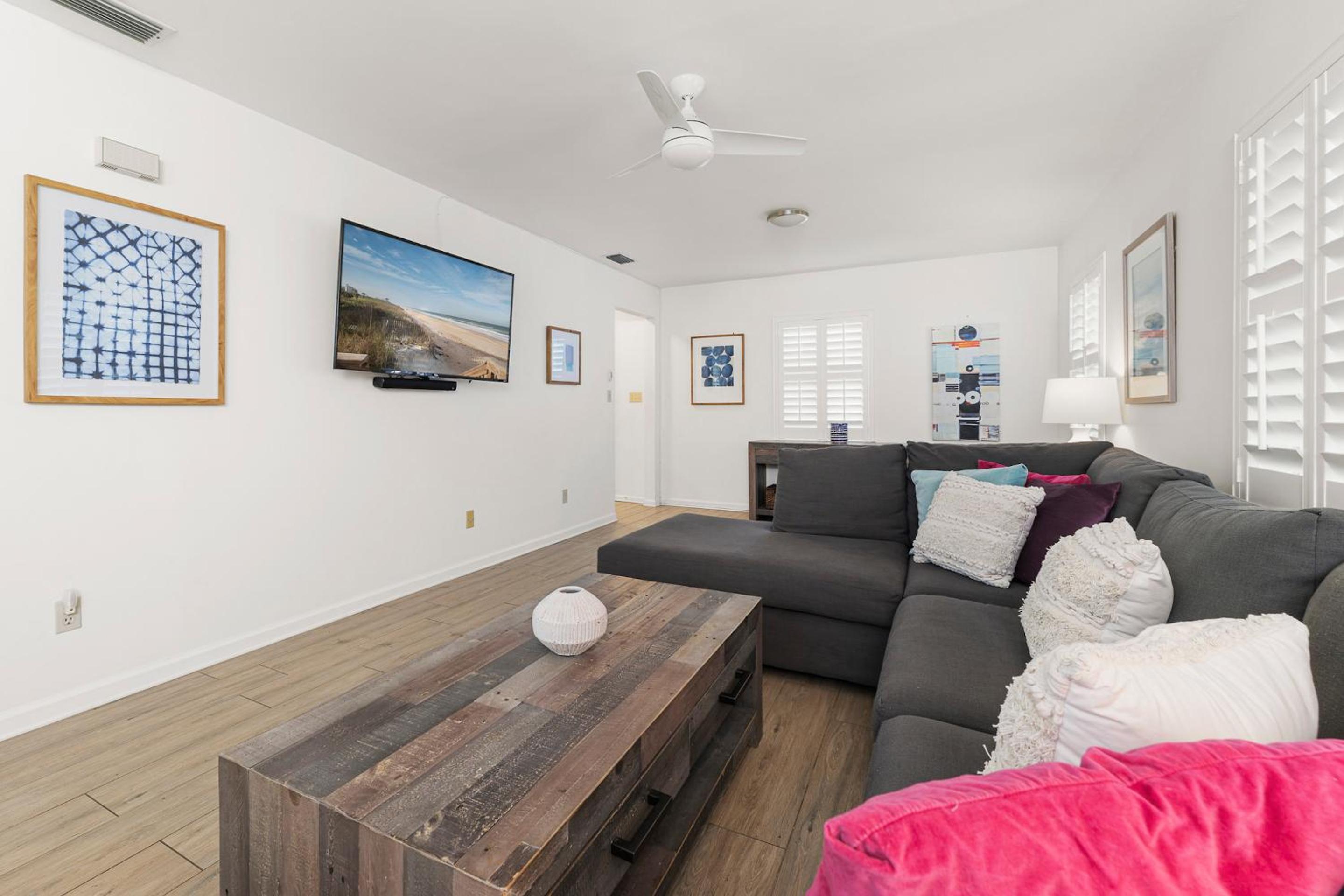 Seaside Bungalow view 5