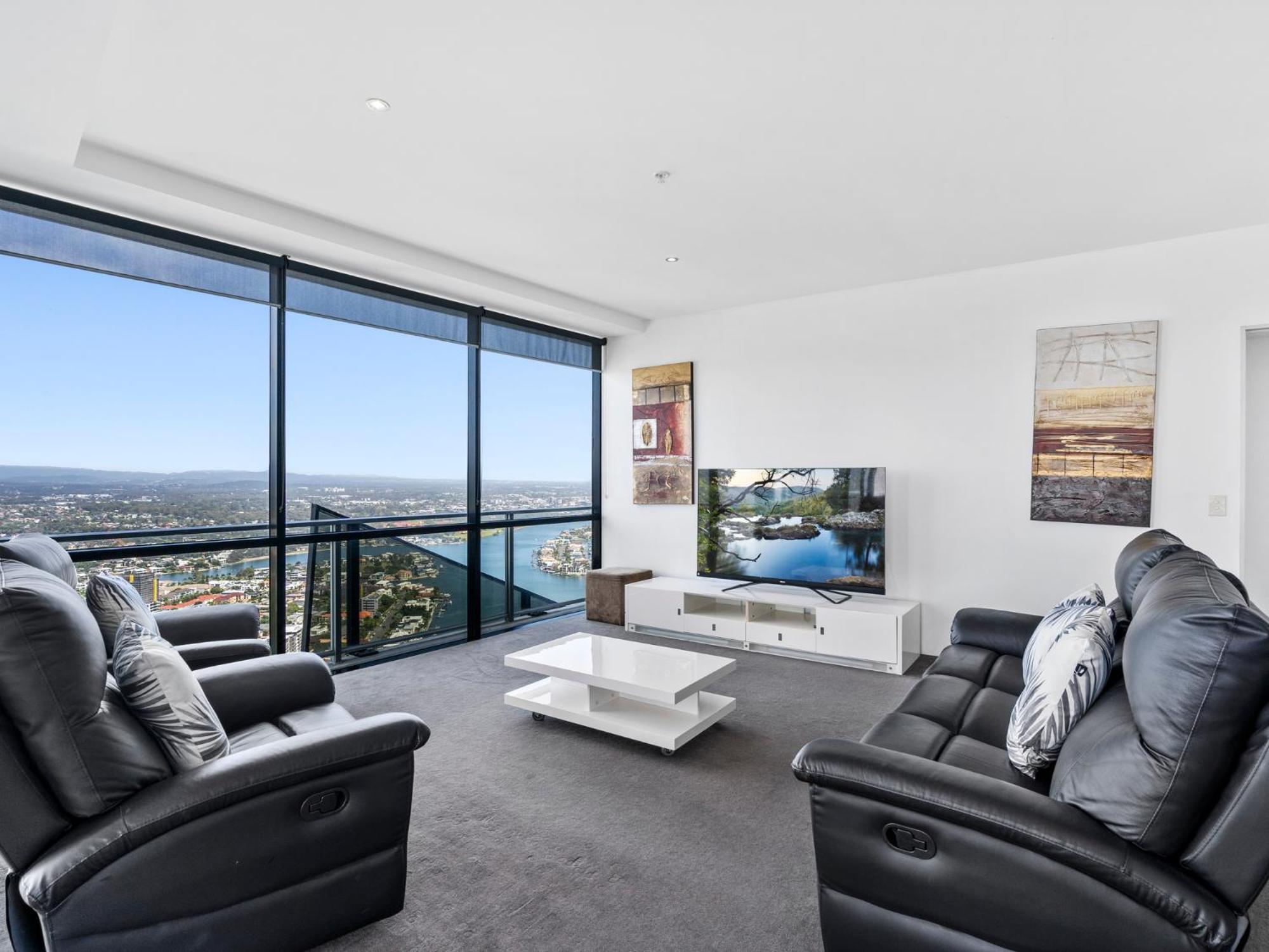 Circle on Cavill - Hosted by Coastal Letting Co.