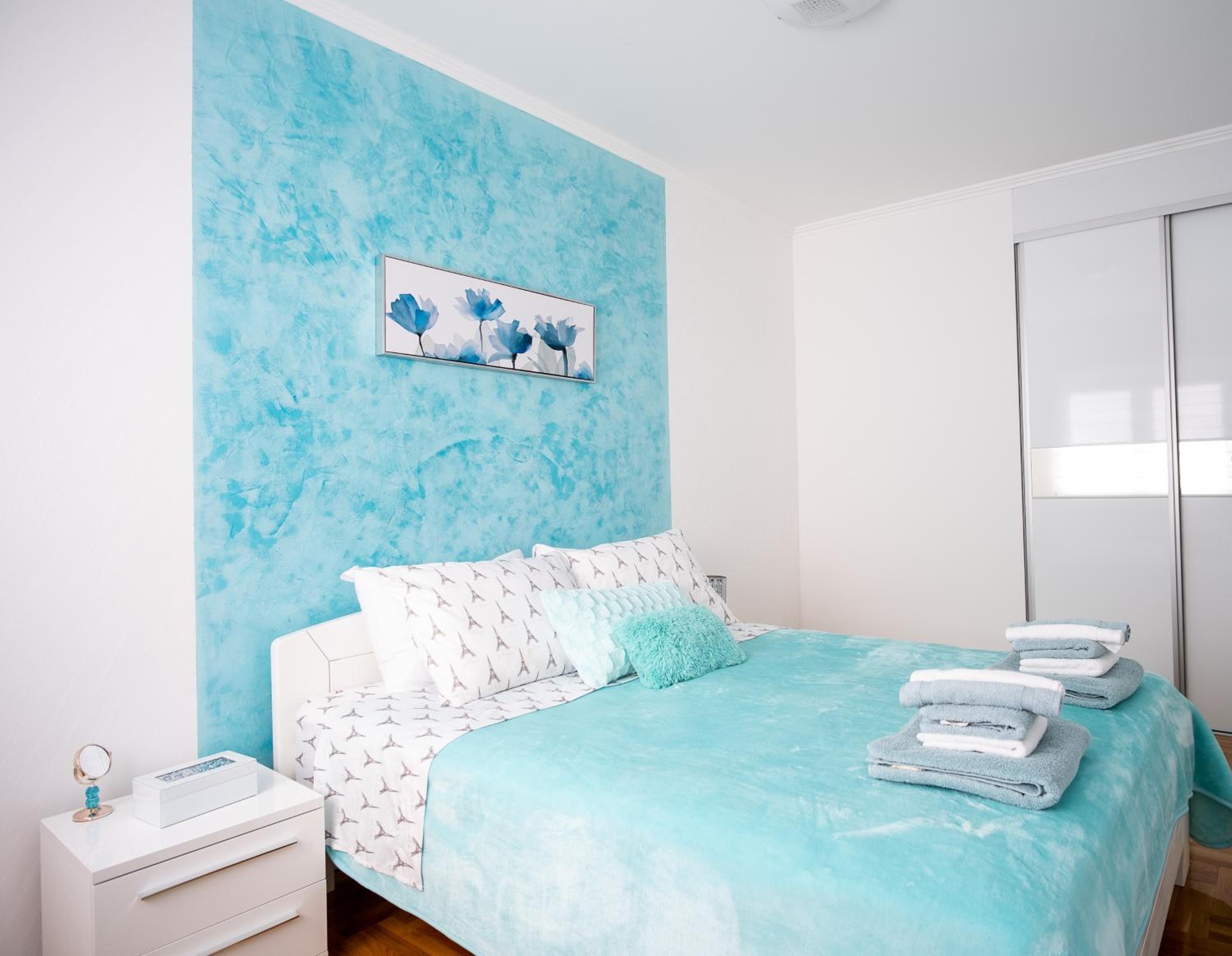 Apartment Queen 1