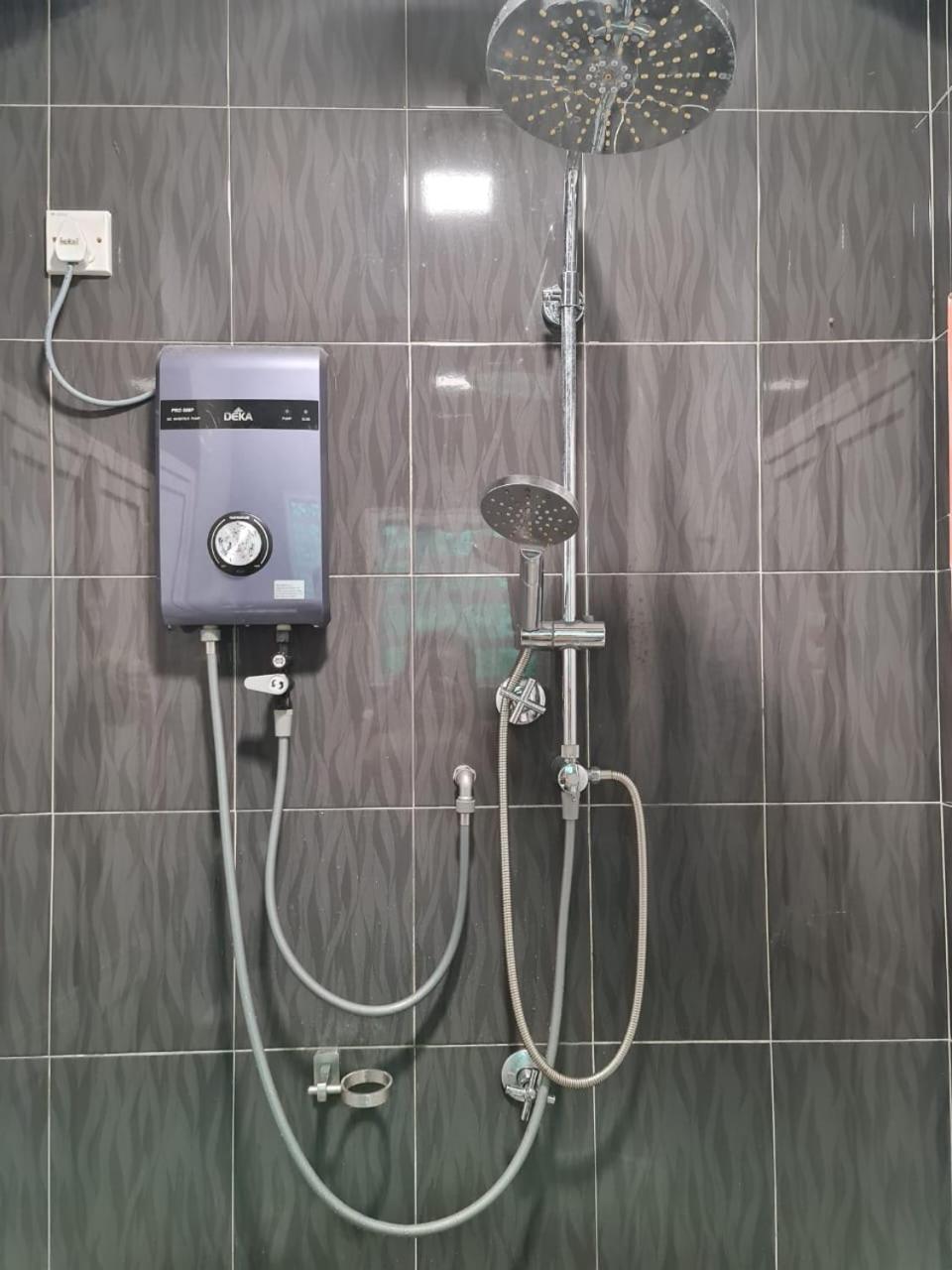 HOMESTAY EPOH MANJOI WITH PRIVATE POOL AND JACUZZI photo 4