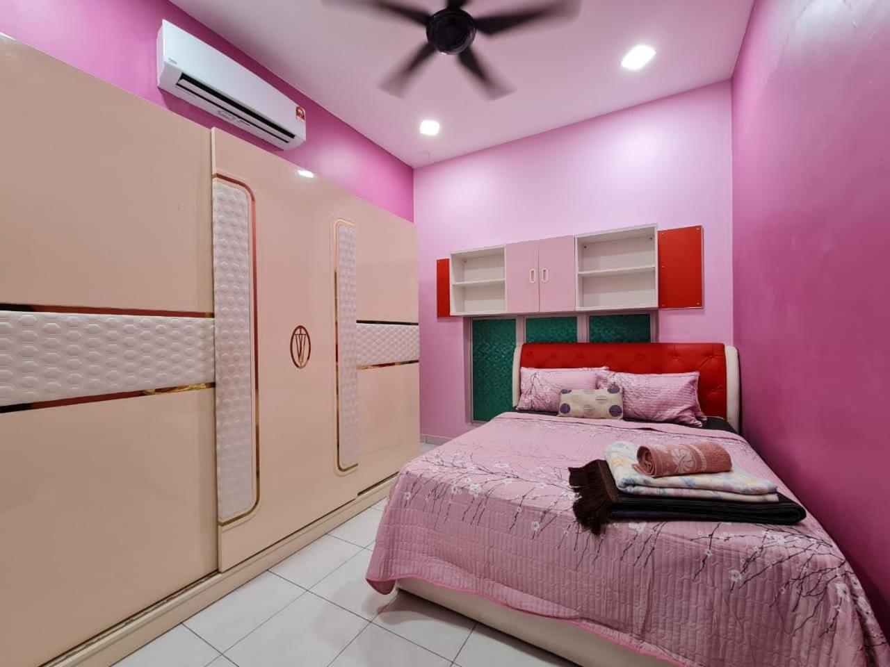 HOMESTAY EPOH MANJOI WITH PRIVATE POOL AND JACUZZI photo 8
