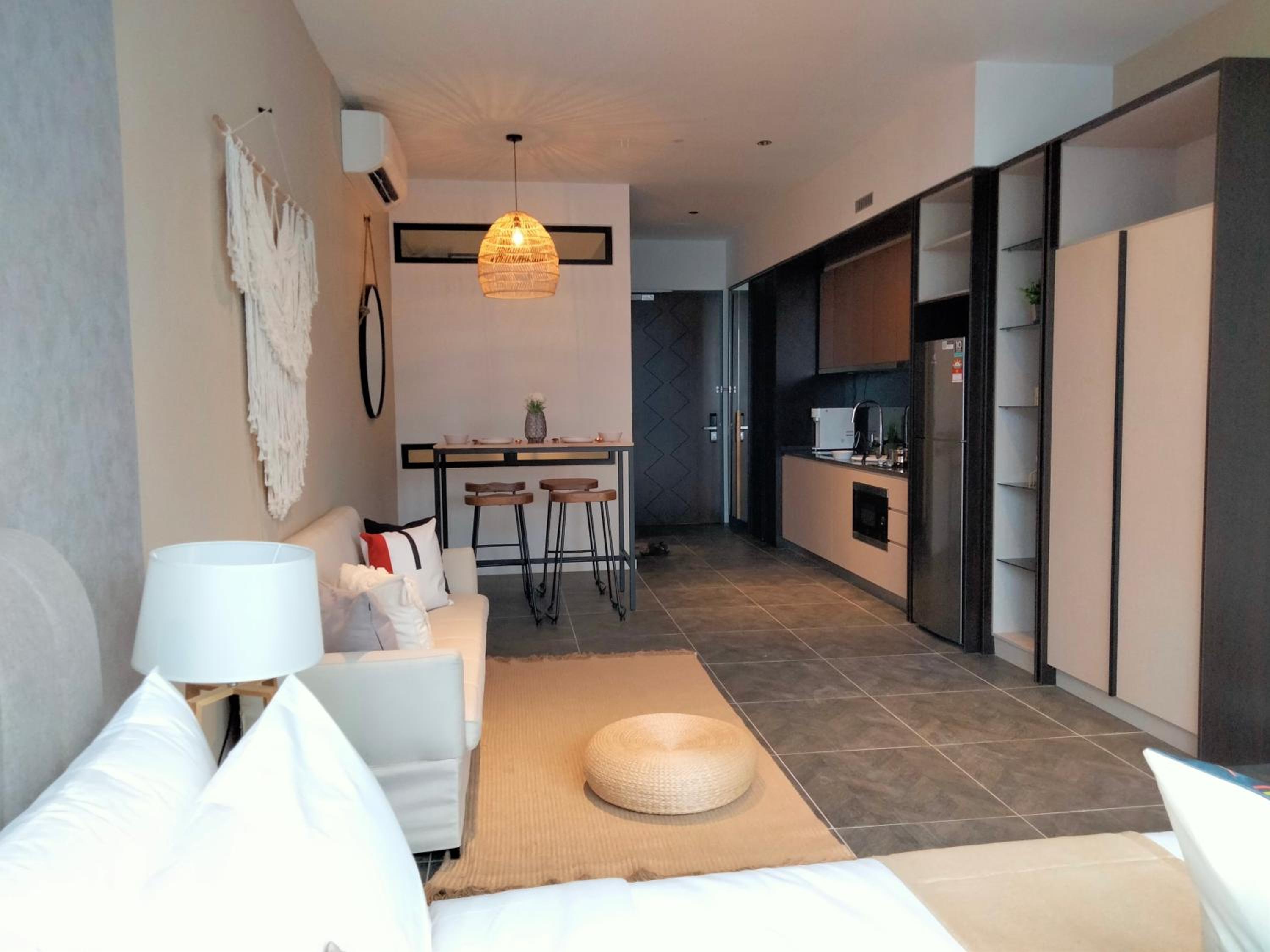 Scarletz Suites KLCC I HomeBrickz