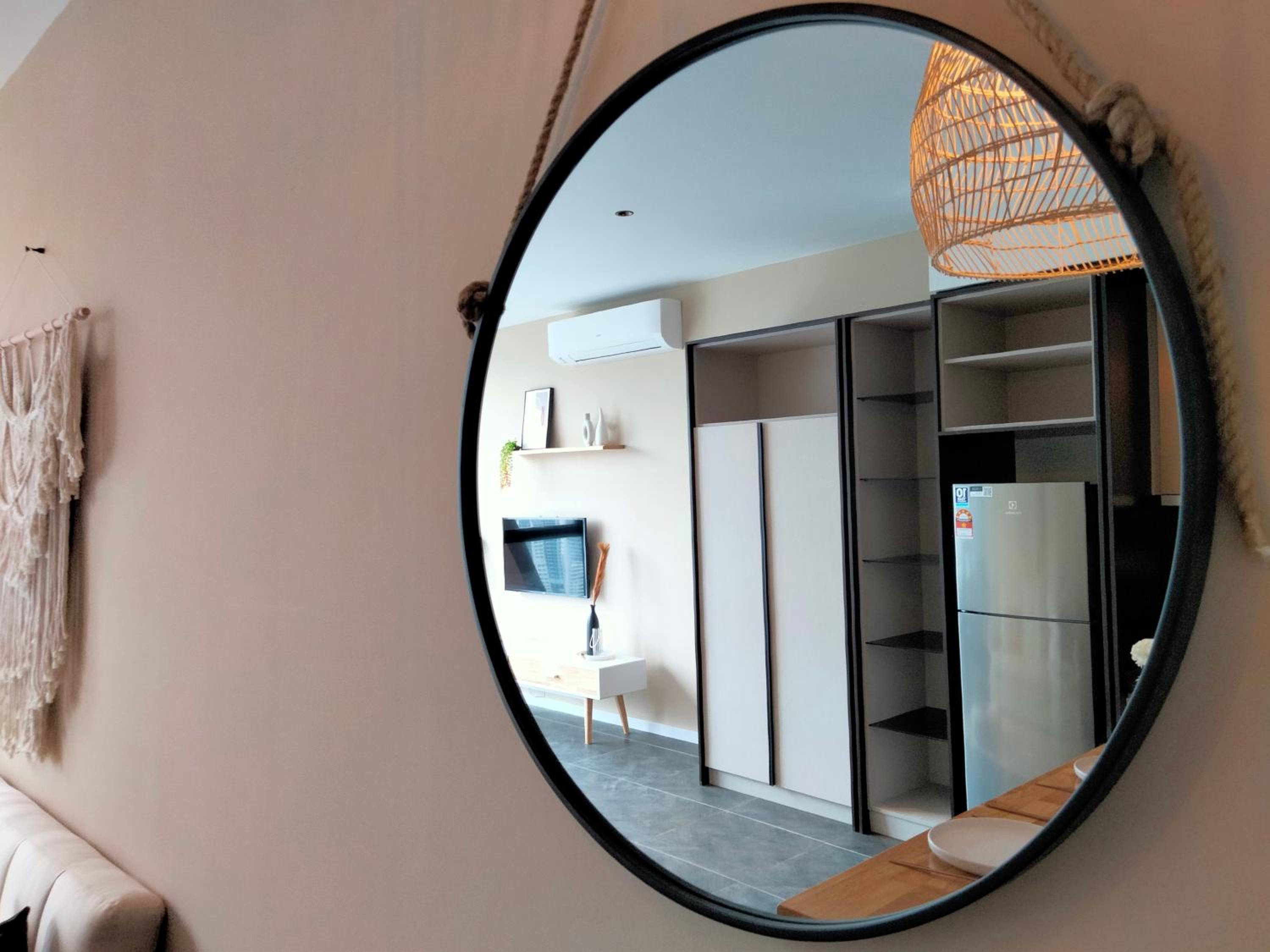 Scarletz Suites KLCC I HomeBrickz