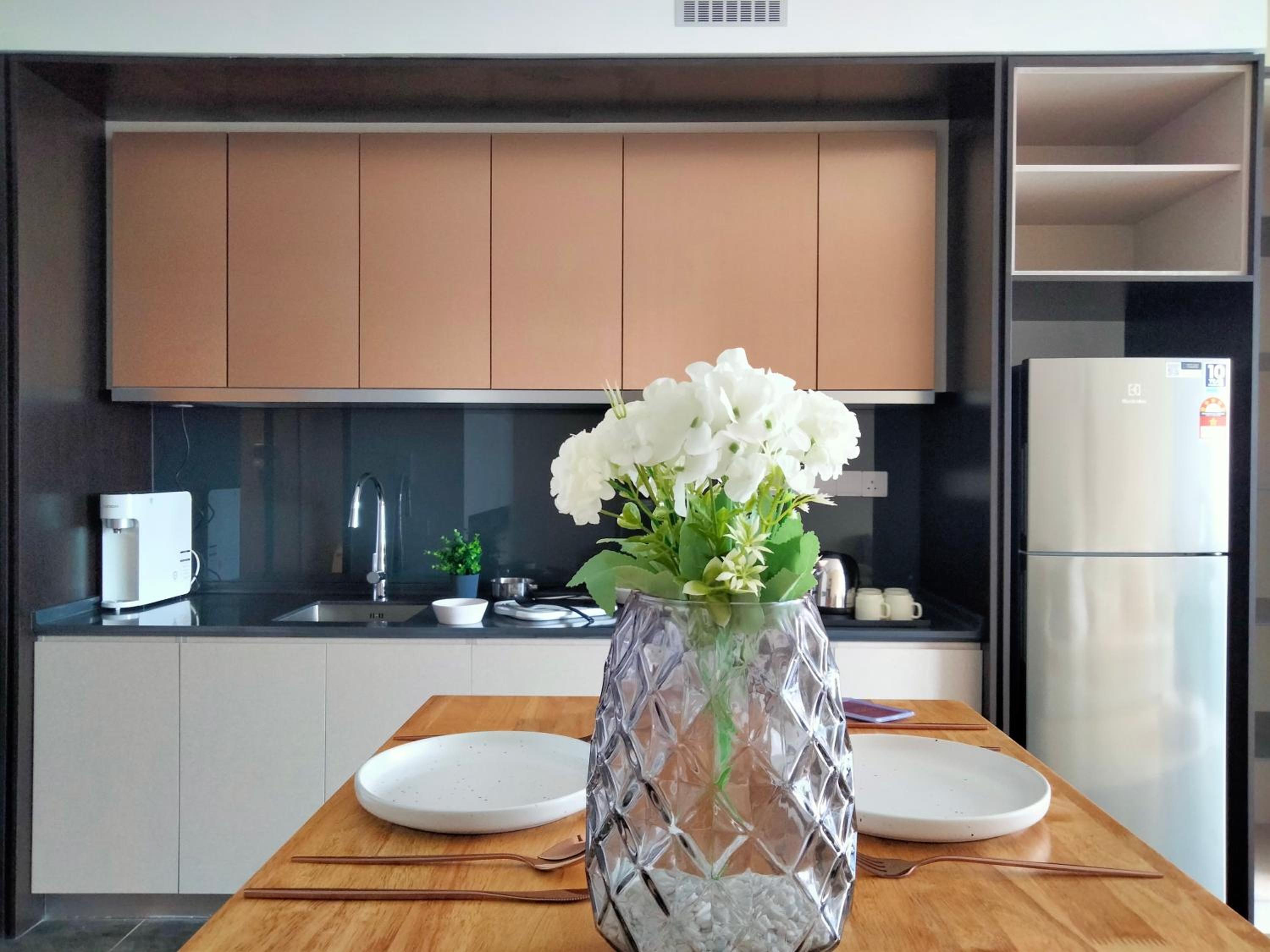 Scarletz Suites KLCC I HomeBrickz