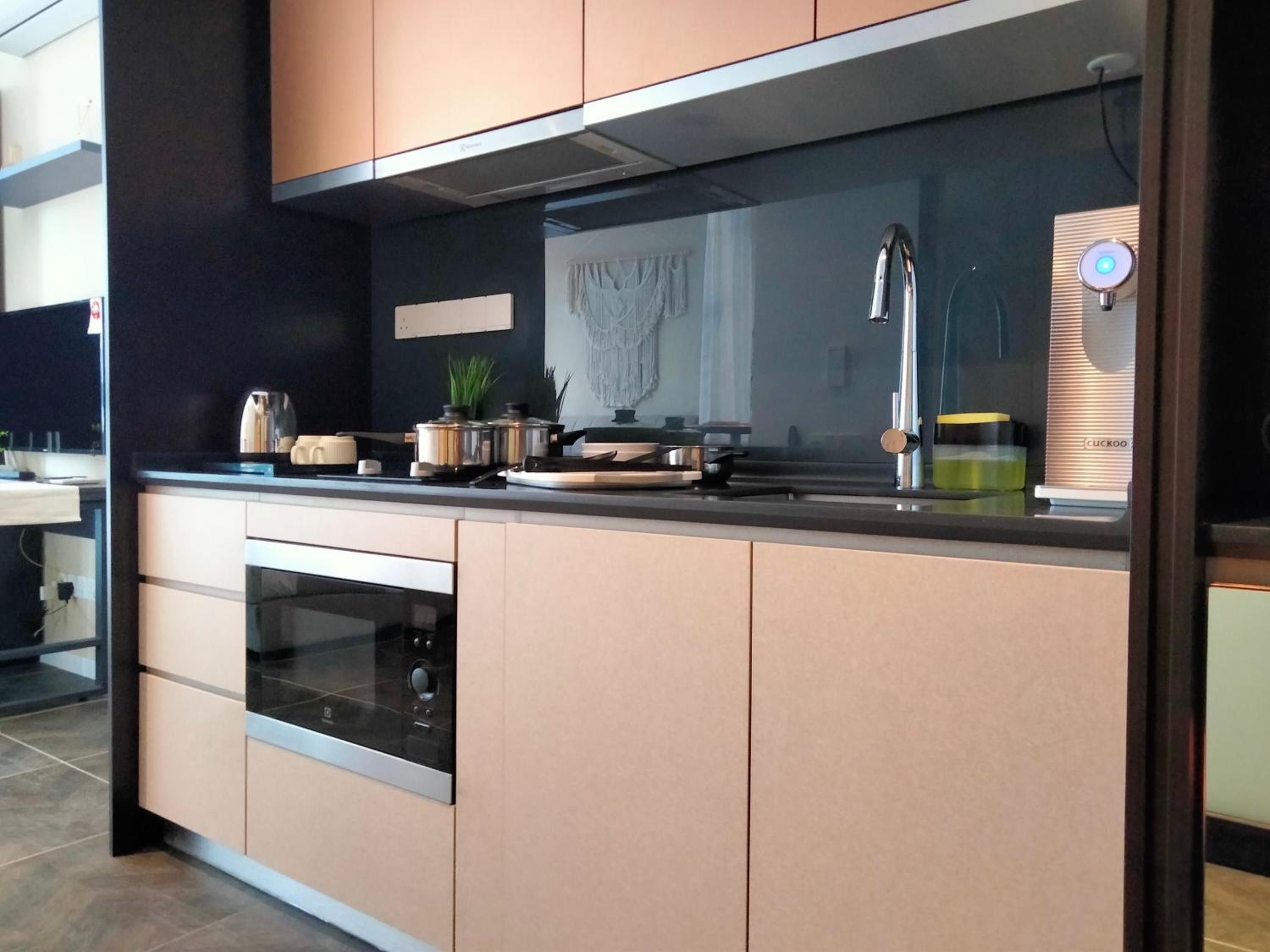 Scarletz Suites KLCC I HomeBrickz