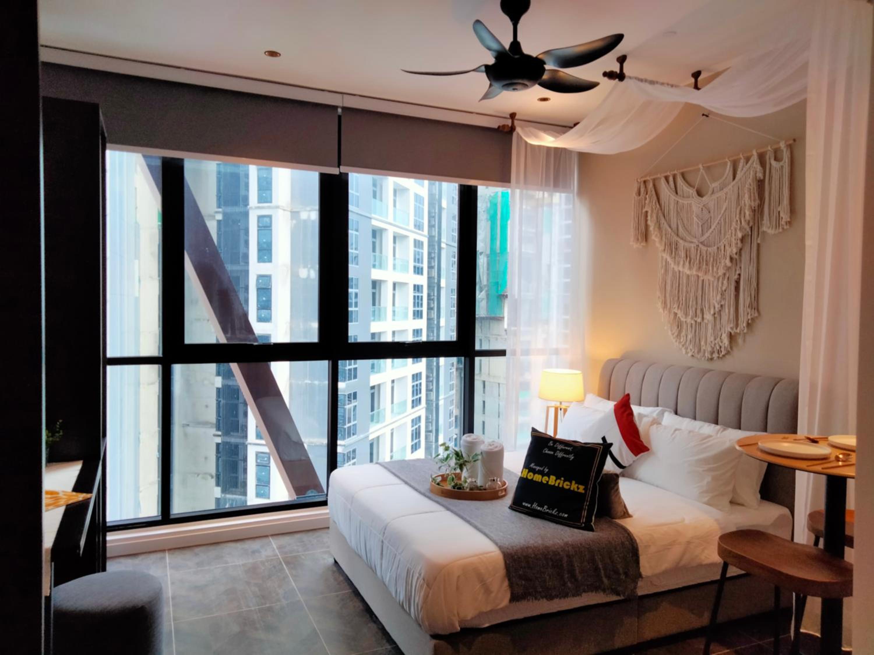 Scarletz Suites KLCC I HomeBrickz