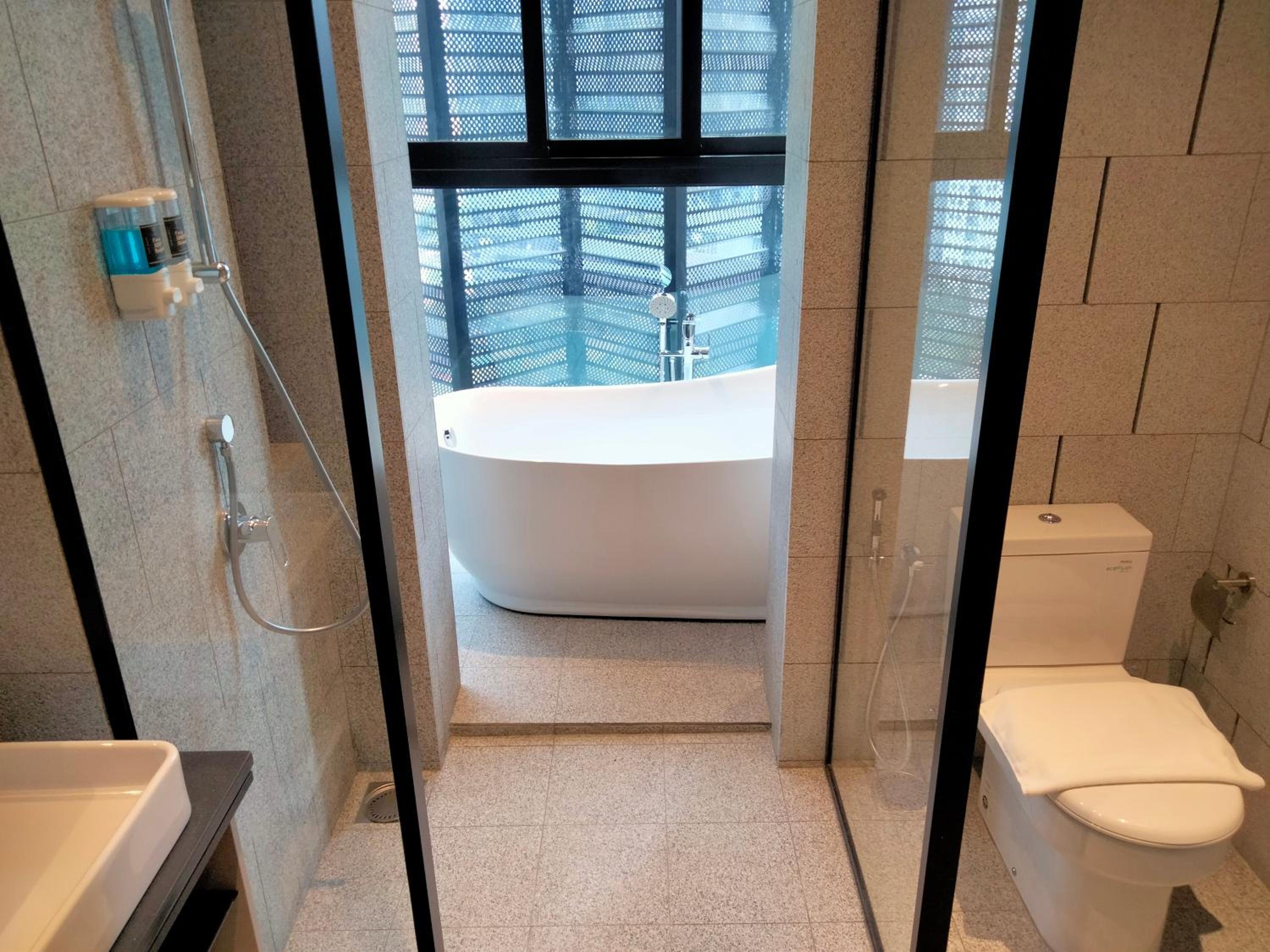 Scarletz Suites KLCC I HomeBrickz
