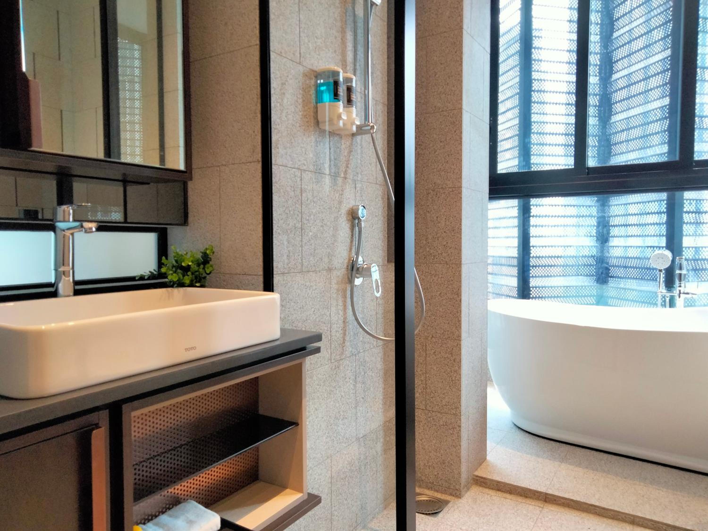 Scarletz Suites KLCC I HomeBrickz