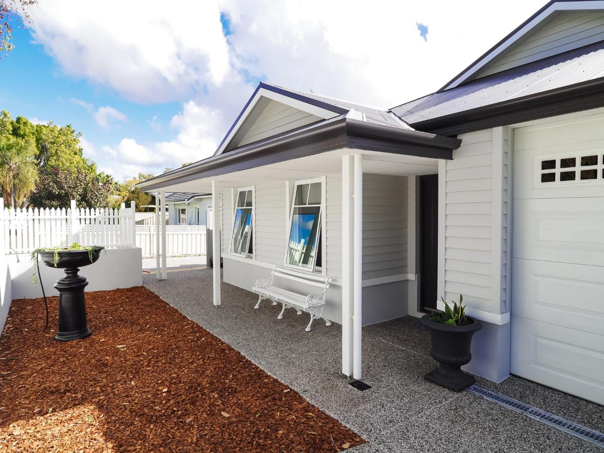 New Home~close to Airport & Swan Valley inc B/fast 1st Morning~