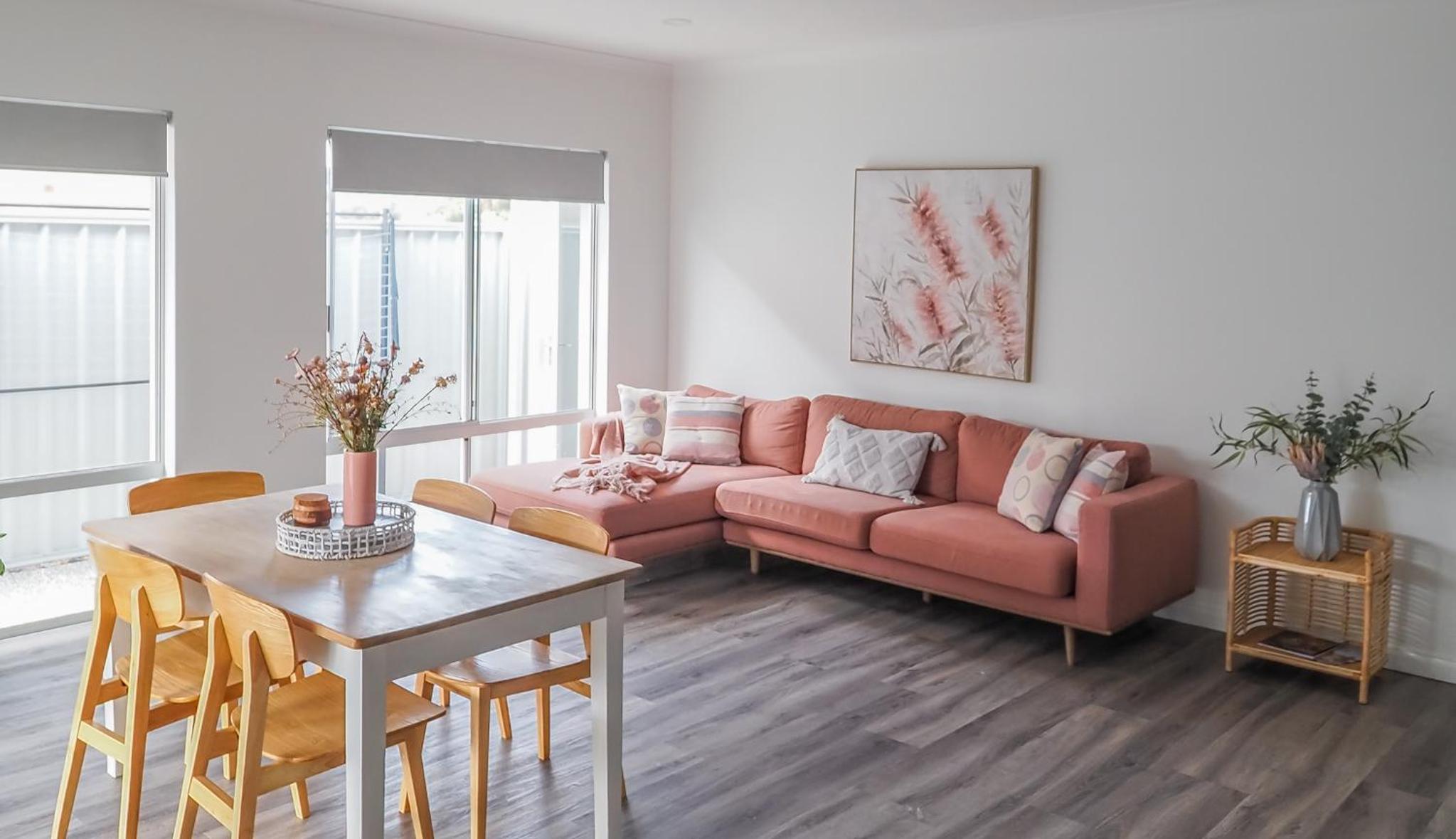 New Home~close to Airport & Swan Valley inc B/fast 1st Morning~