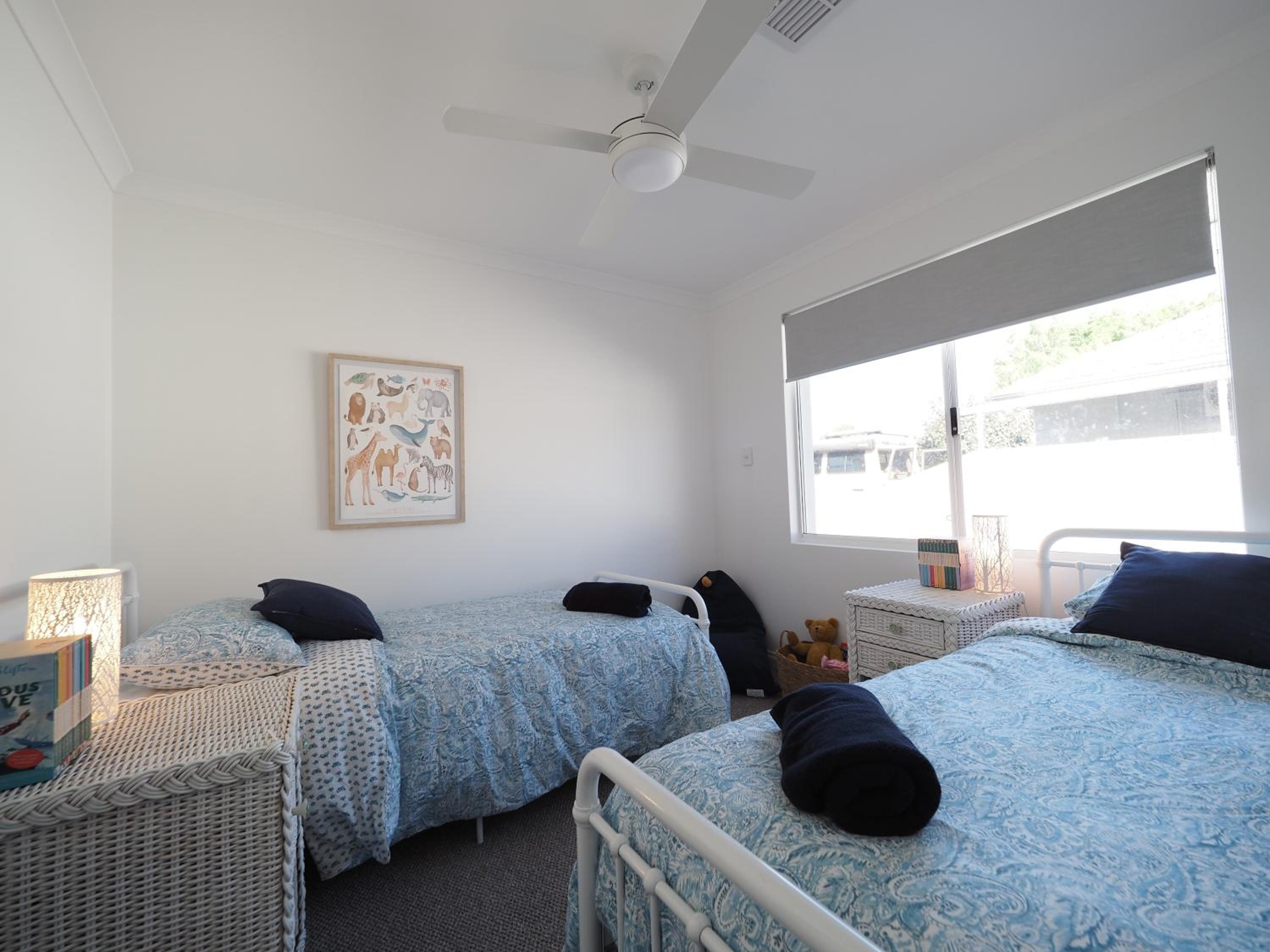 New Home~close to Airport & Swan Valley inc B/fast 1st Morning~