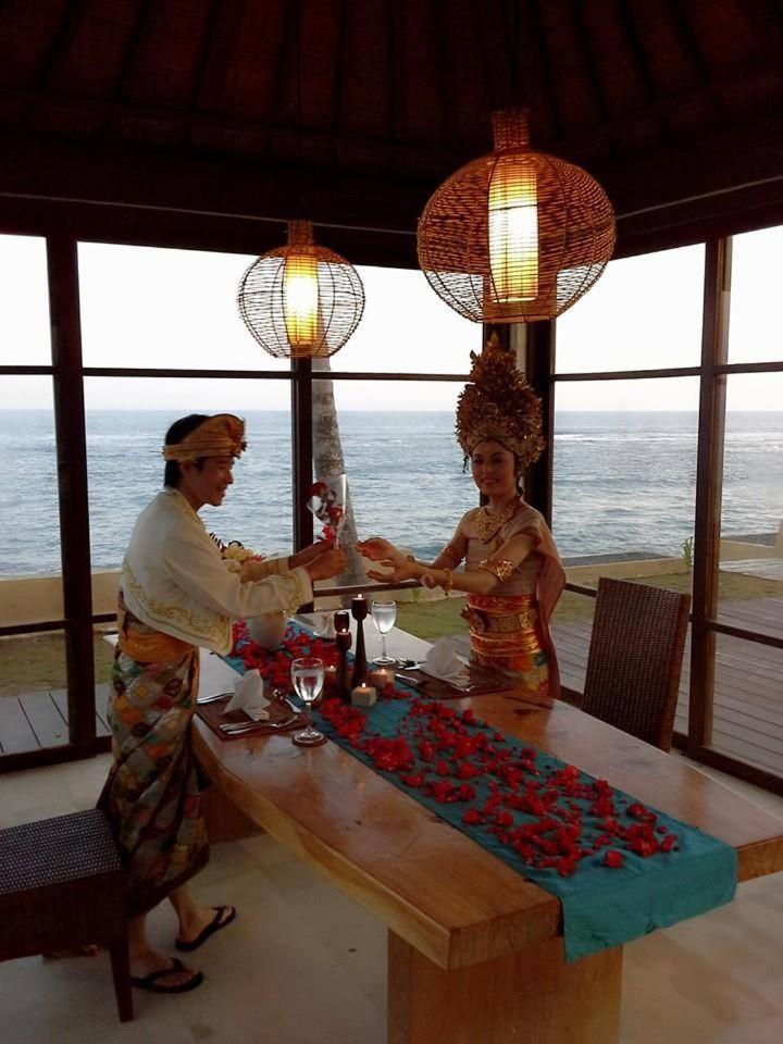 Villa Samudra Luxury Beachfront