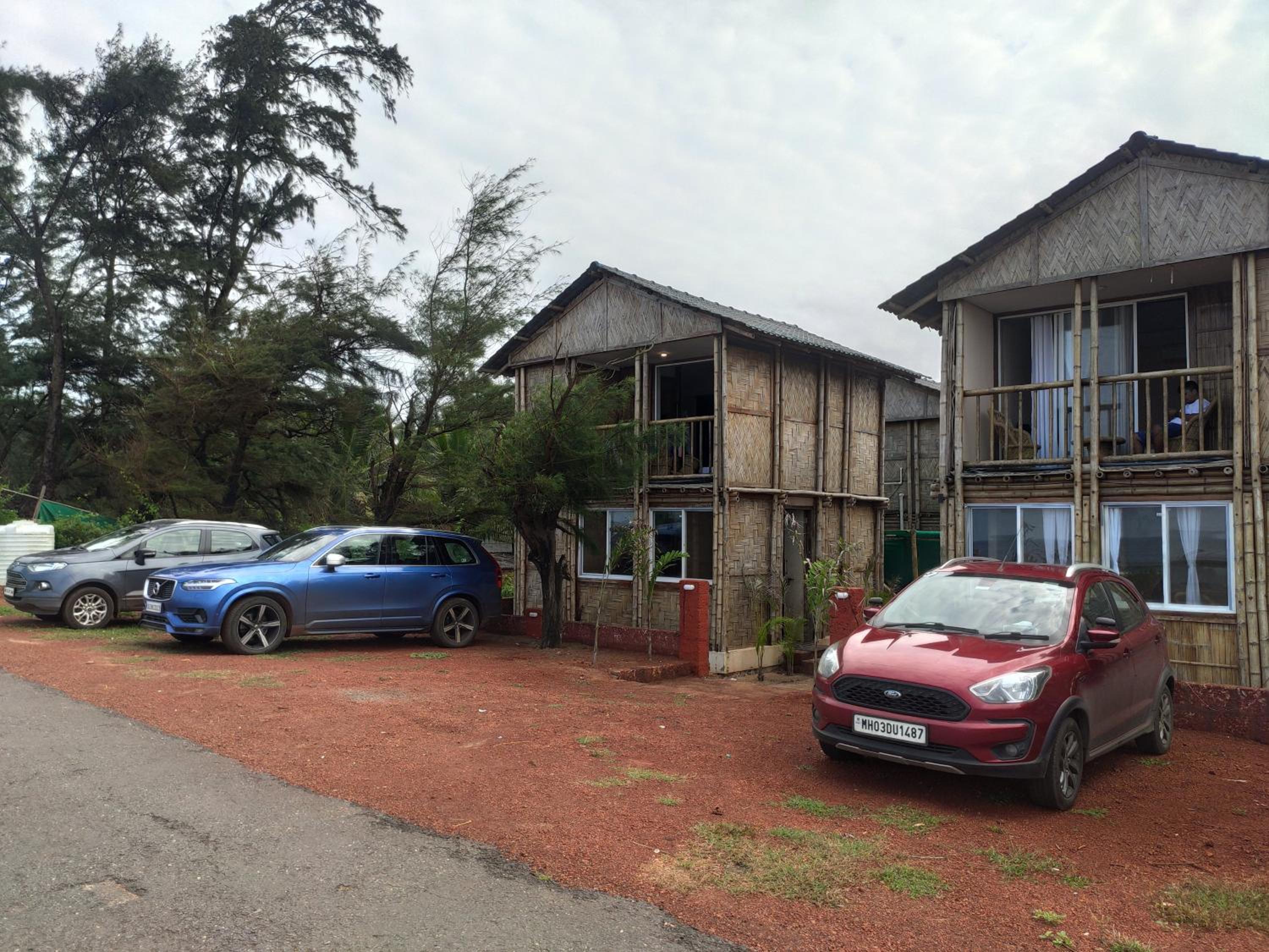 Chivarin Resorts view 5