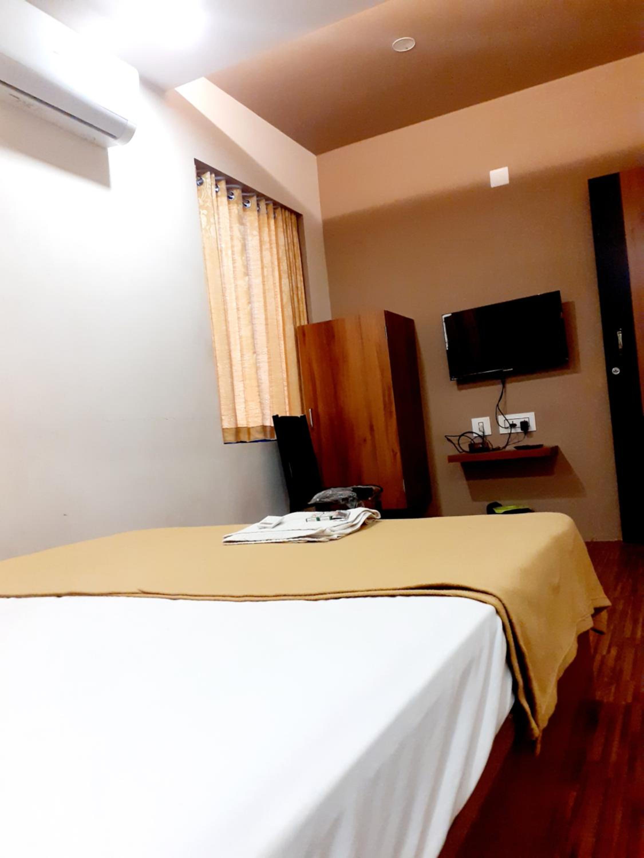 Mangalore Vacations - Hotel Madery - Property Image 1