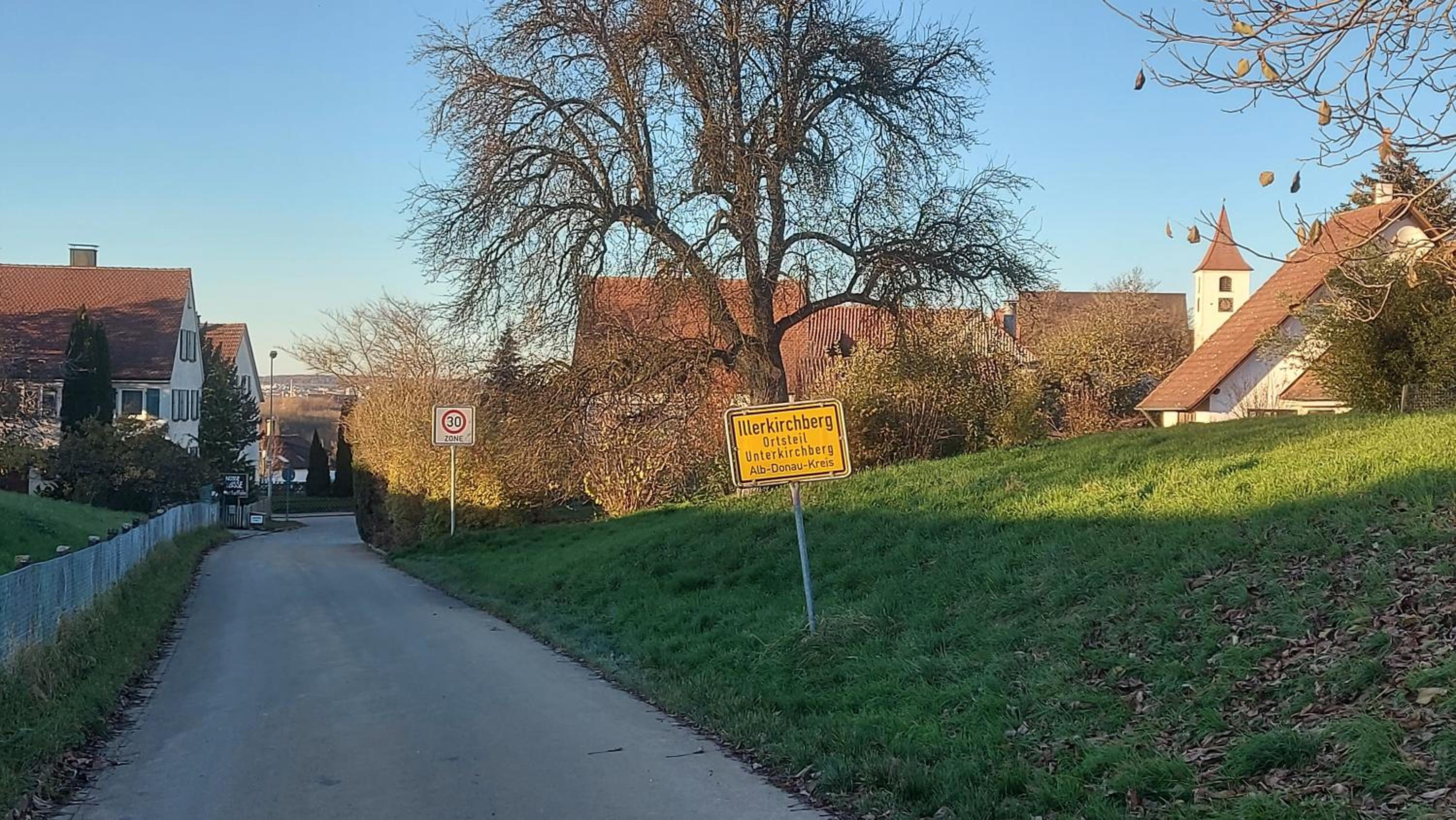 Donauhosting, Stadt Land Fluss